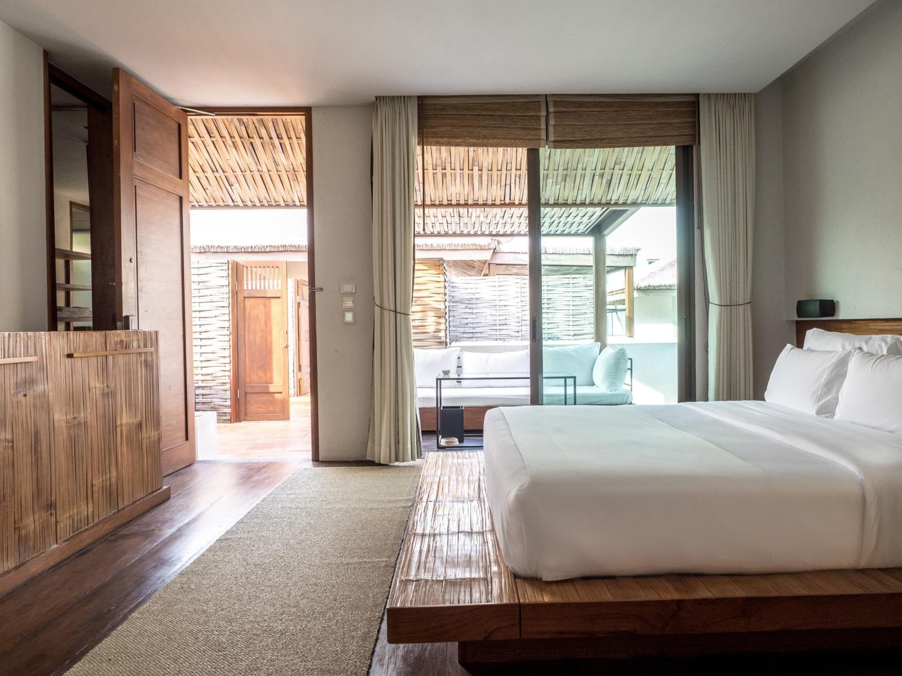 Oceanbed Jacuzzi Villa   - Photo 1
