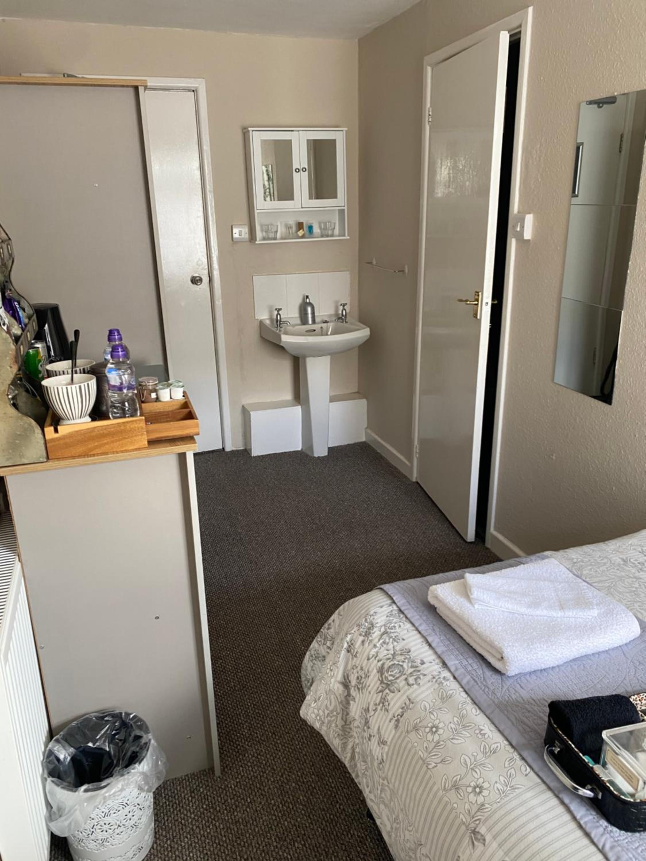 Deluxe Double Room photo 3