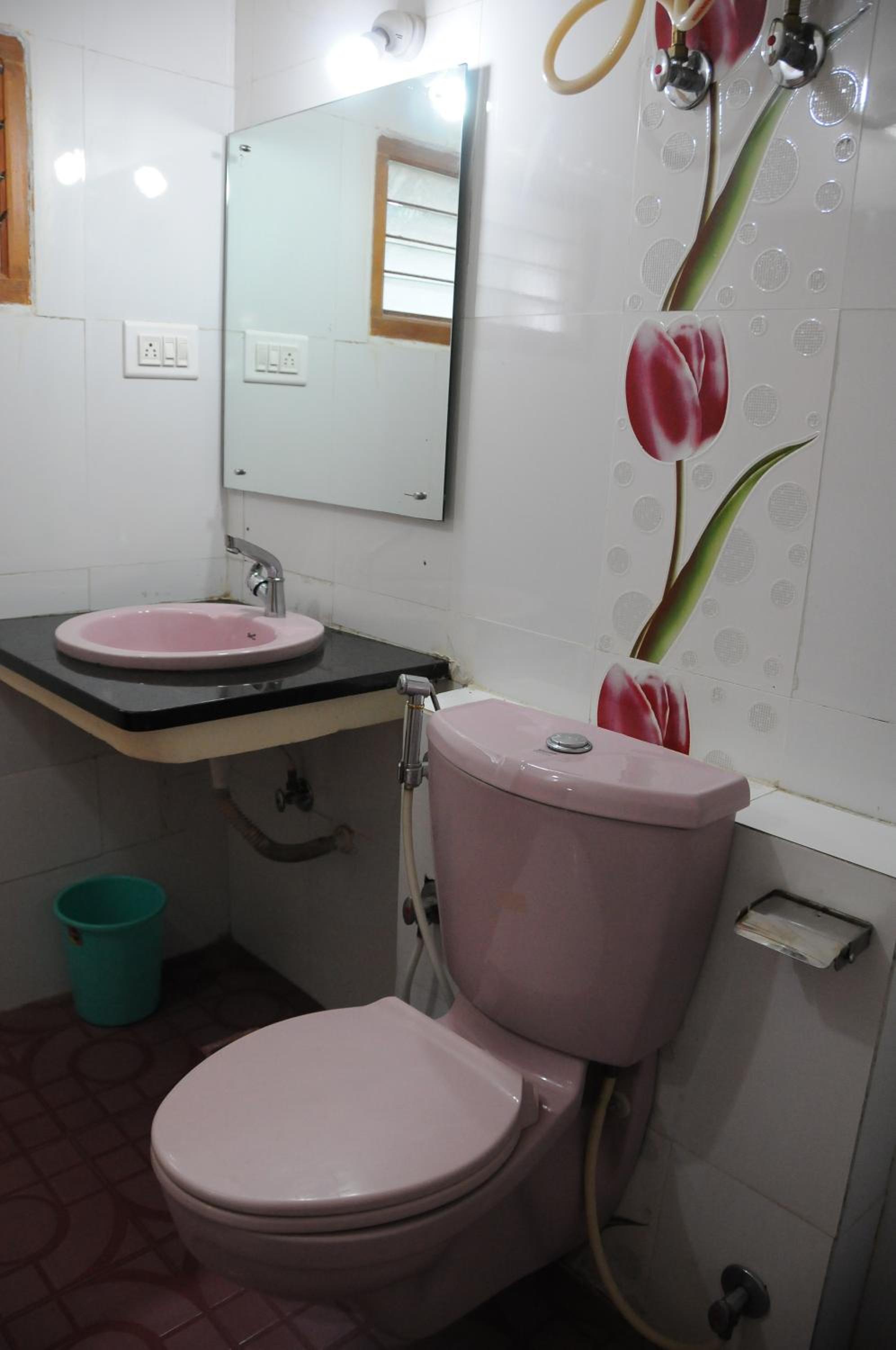Deluxe Double Room - Photo 10