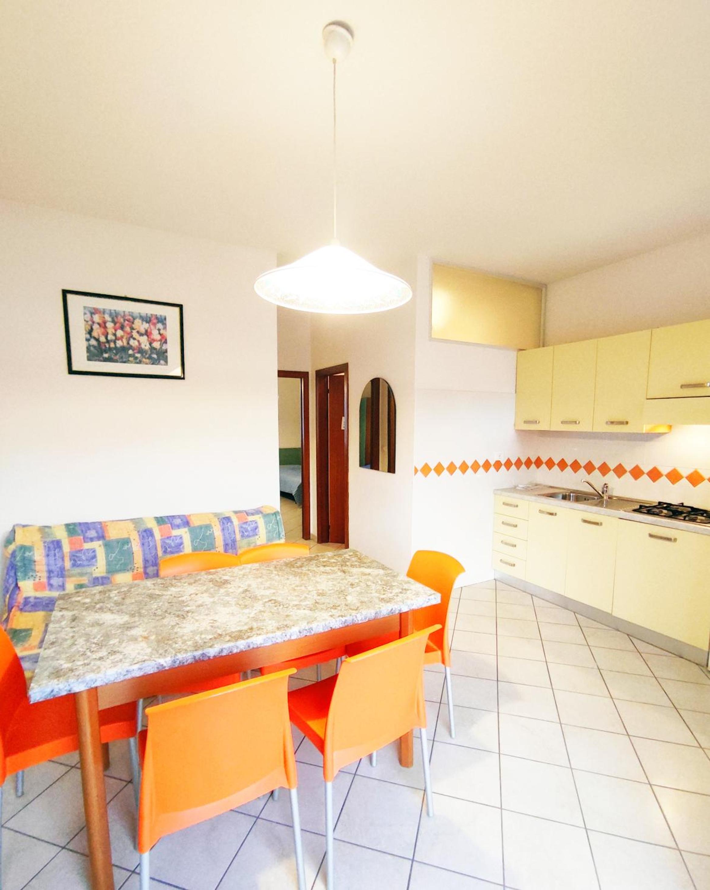 One-Bedroom Apartment with Balcony (5 Adults) - Photo 3