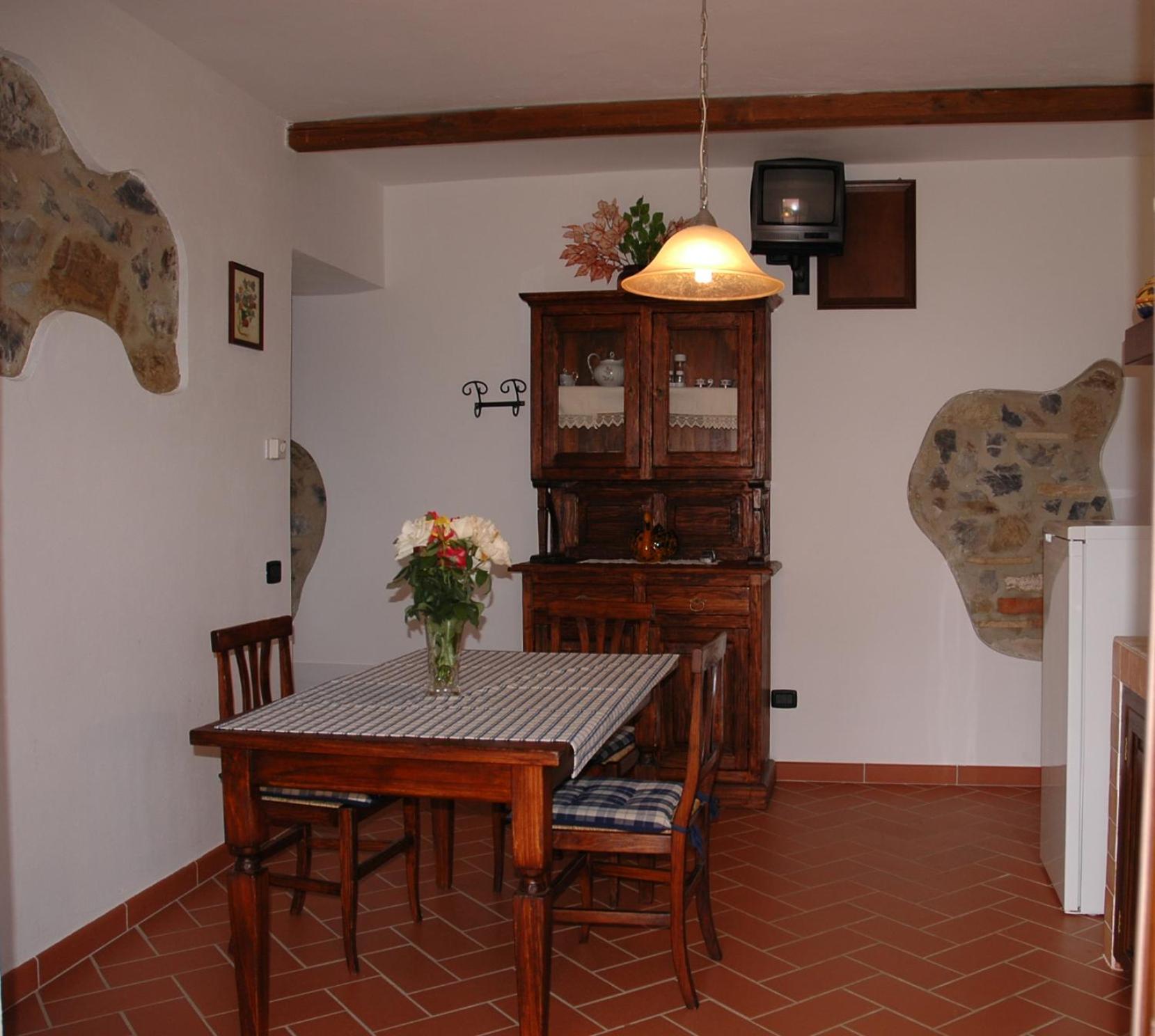 Two-Bedroom Apartment (4 Adults + 2 Children) photo 3
