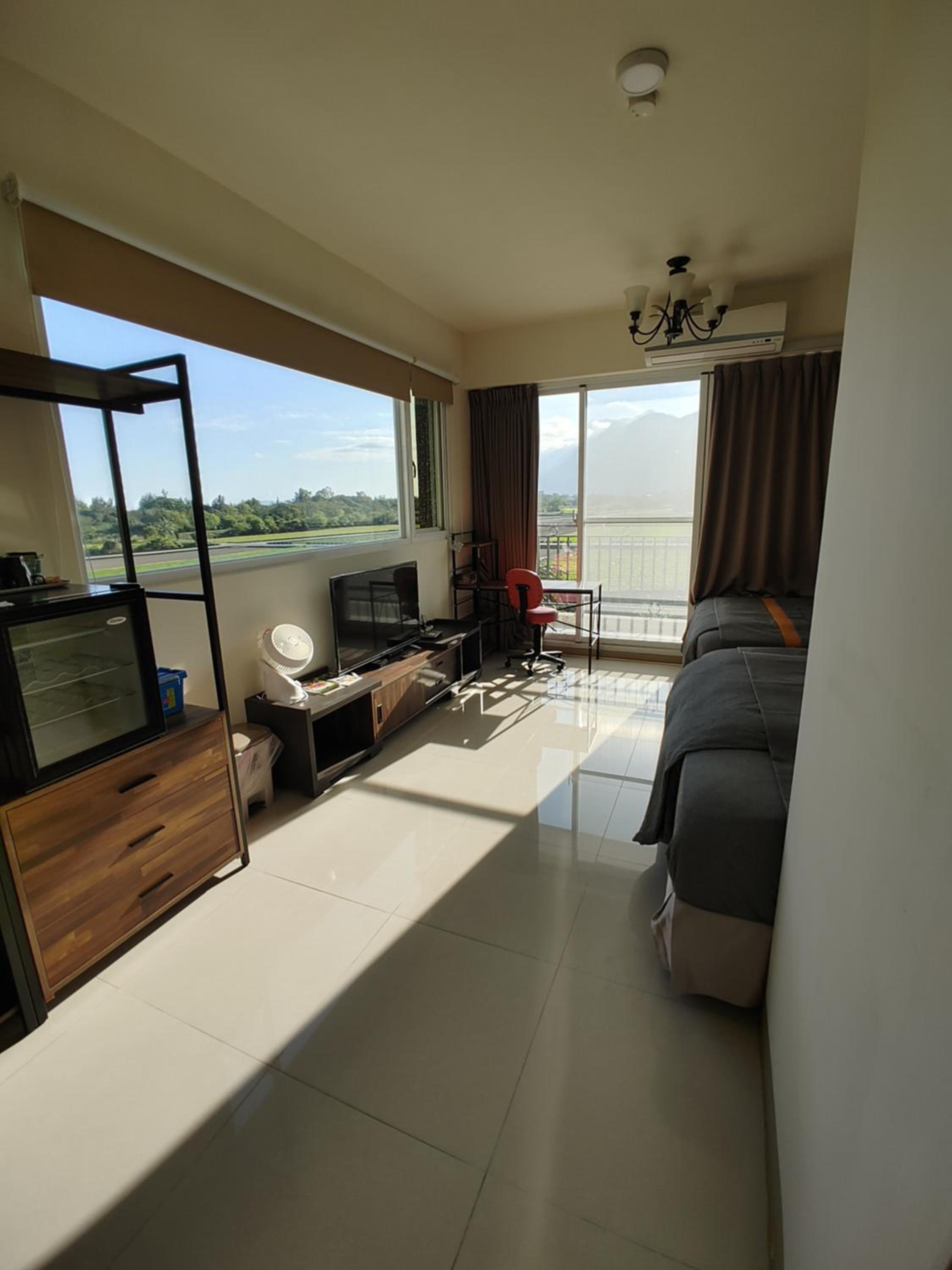 Family Room photo 1