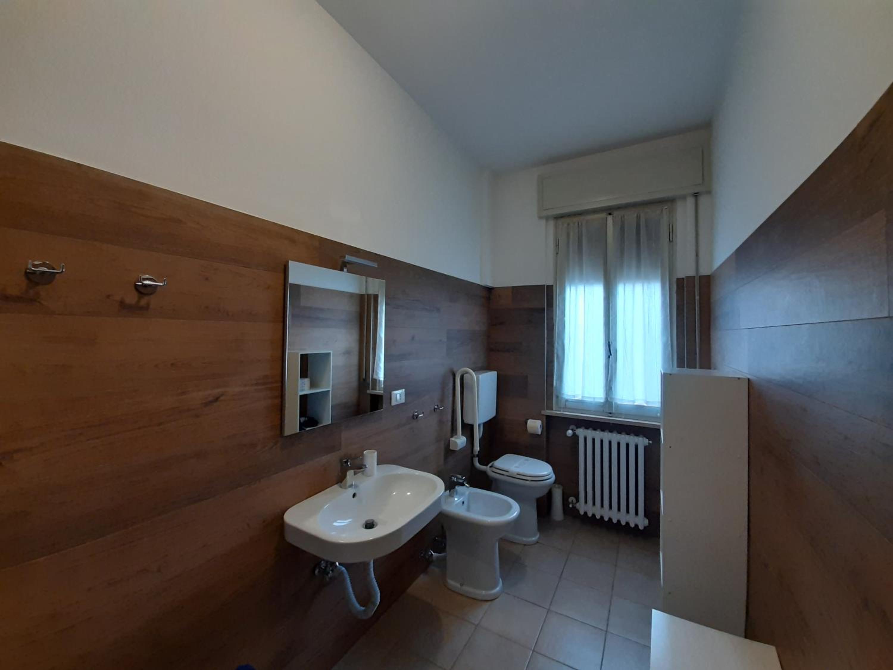 Economy Double or Twin Room photo 2