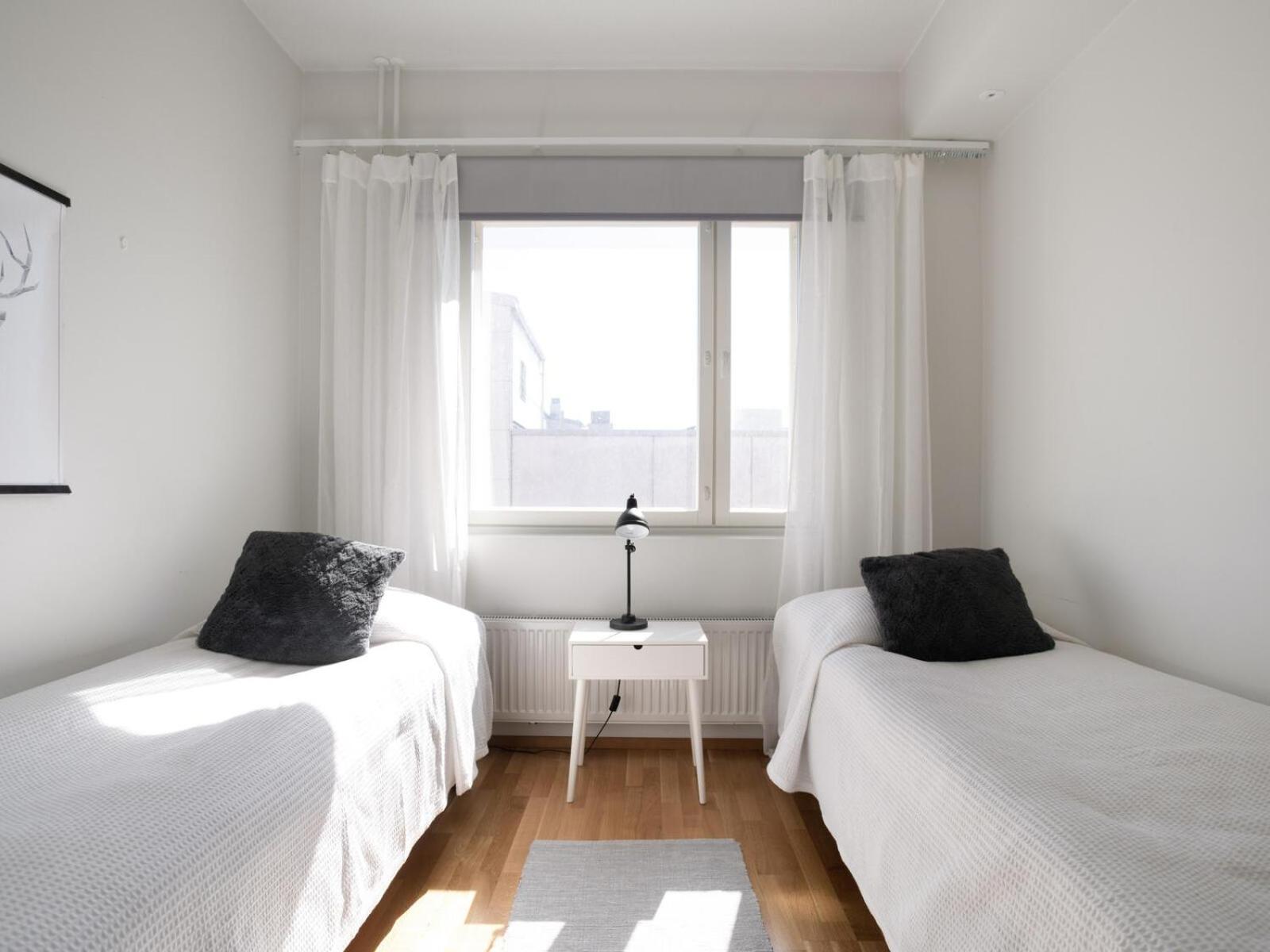 One-Bedroom Apartment - Photo 4