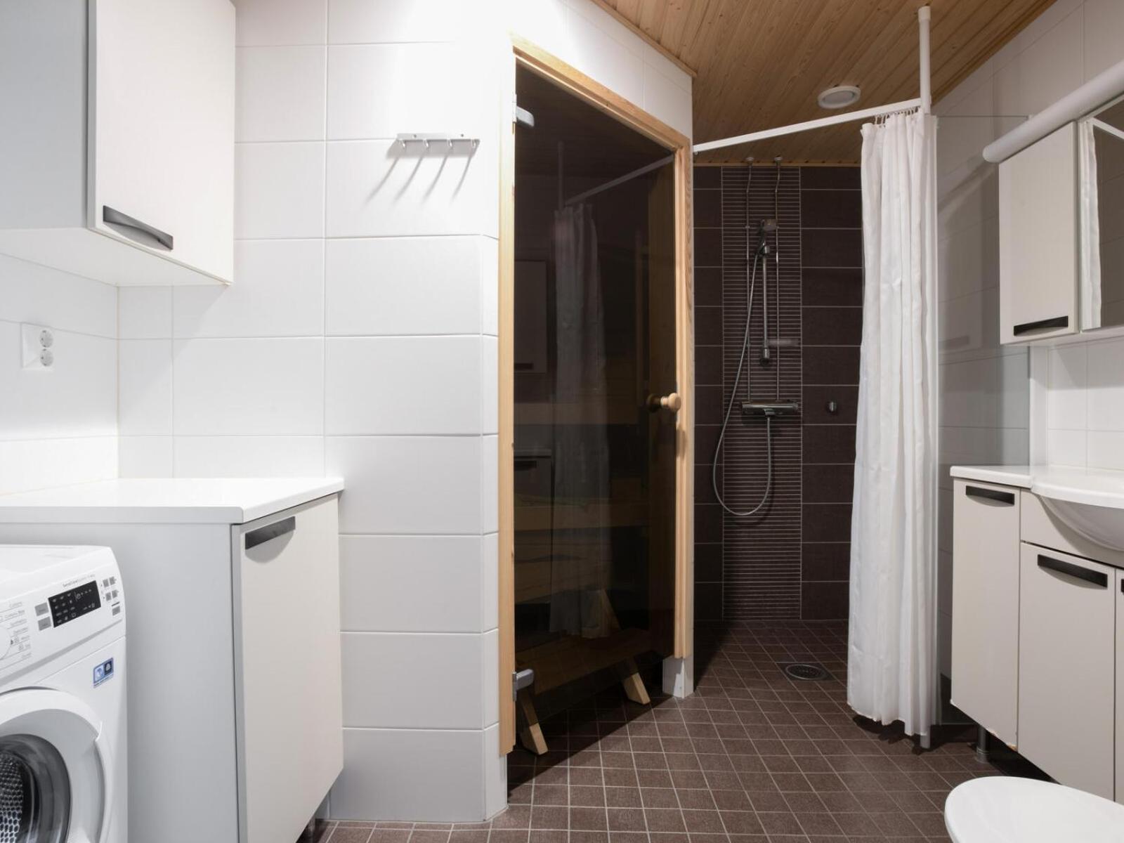 One-Bedroom Apartment - Photo 6