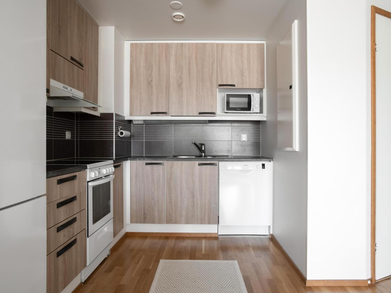 One-Bedroom Apartment - Photo 2