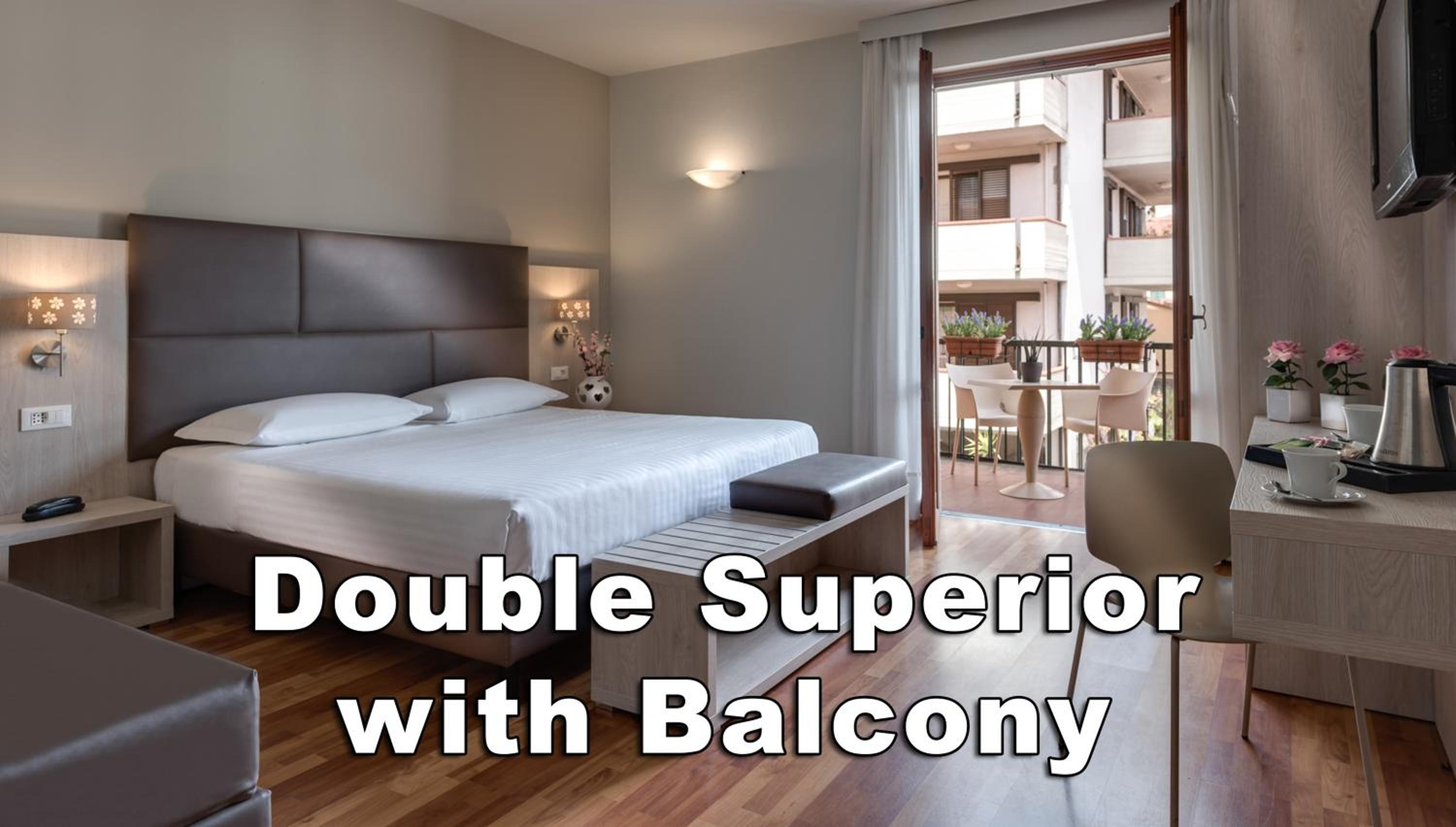 Superior Double Room with Balcony photo 1