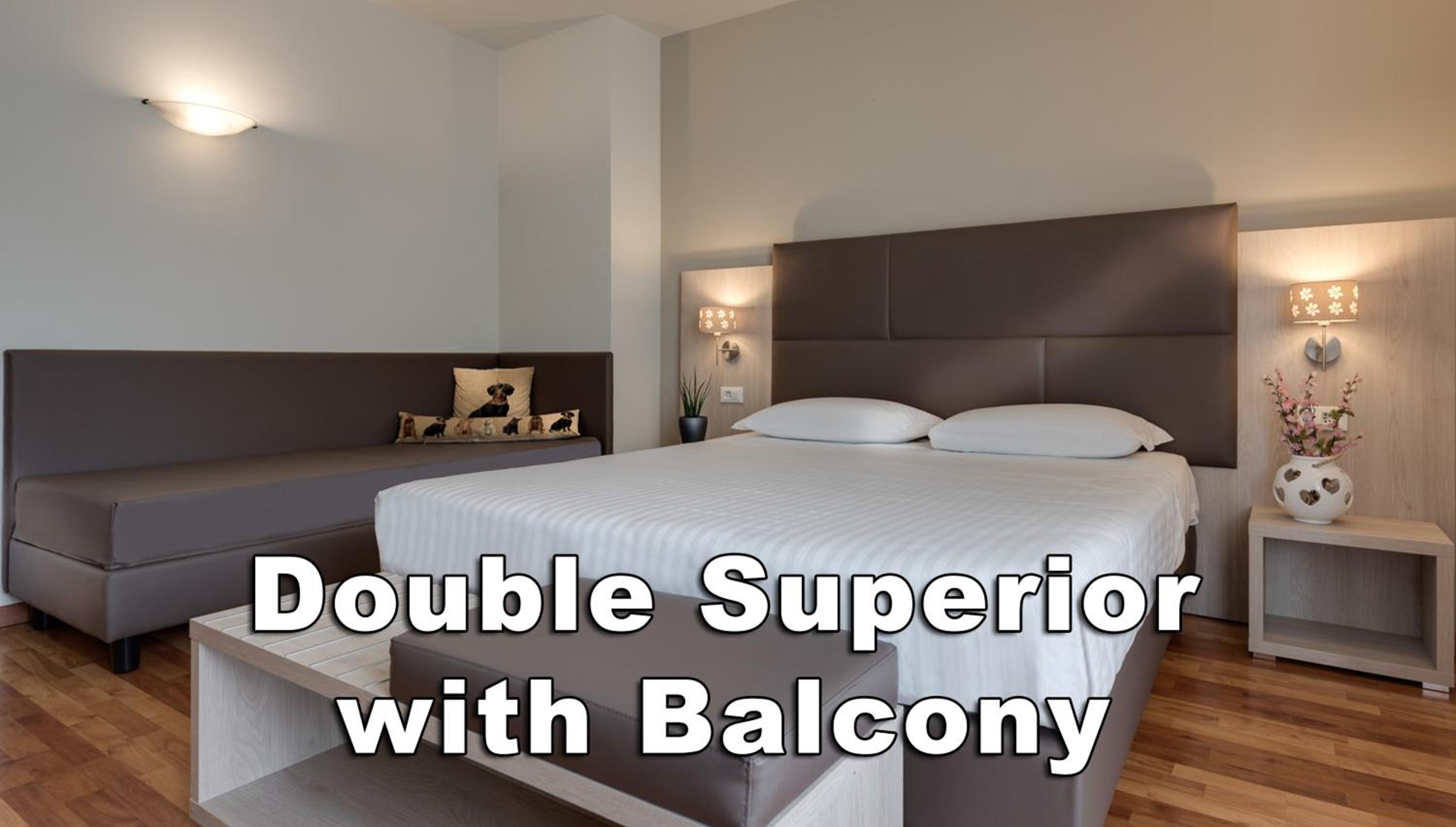 Superior Double Room with Balcony photo 3