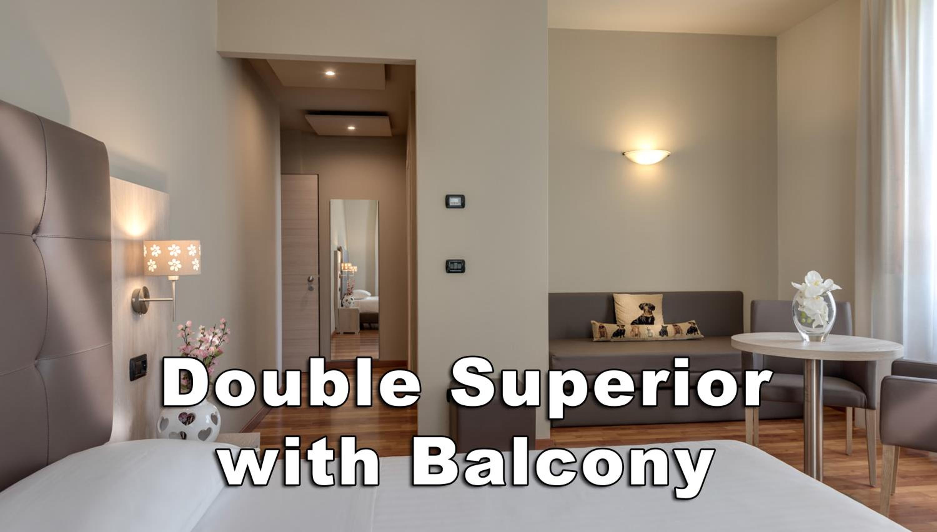 Superior Double Room with Balcony photo 2