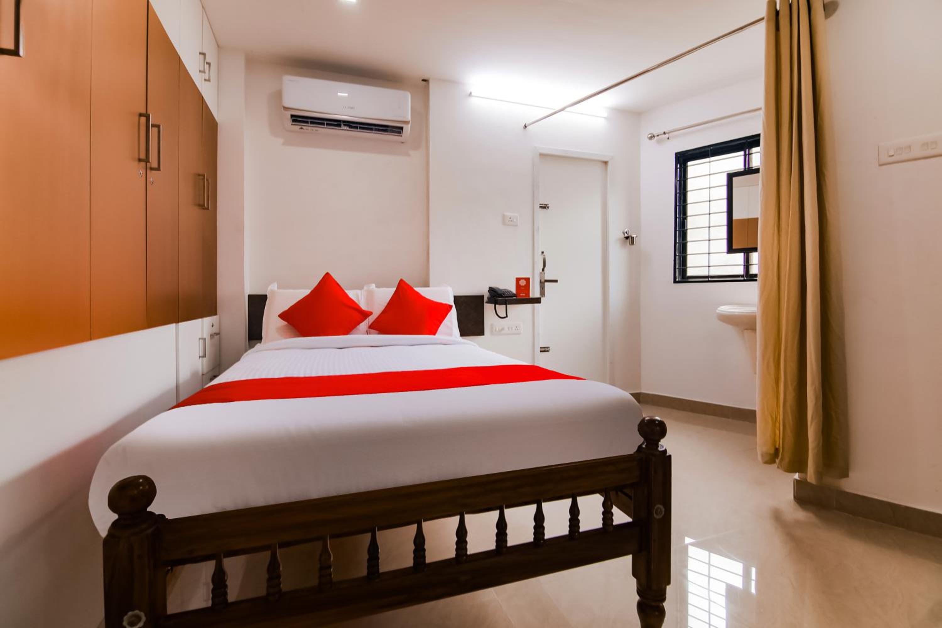 Deluxe Double Room photo 2