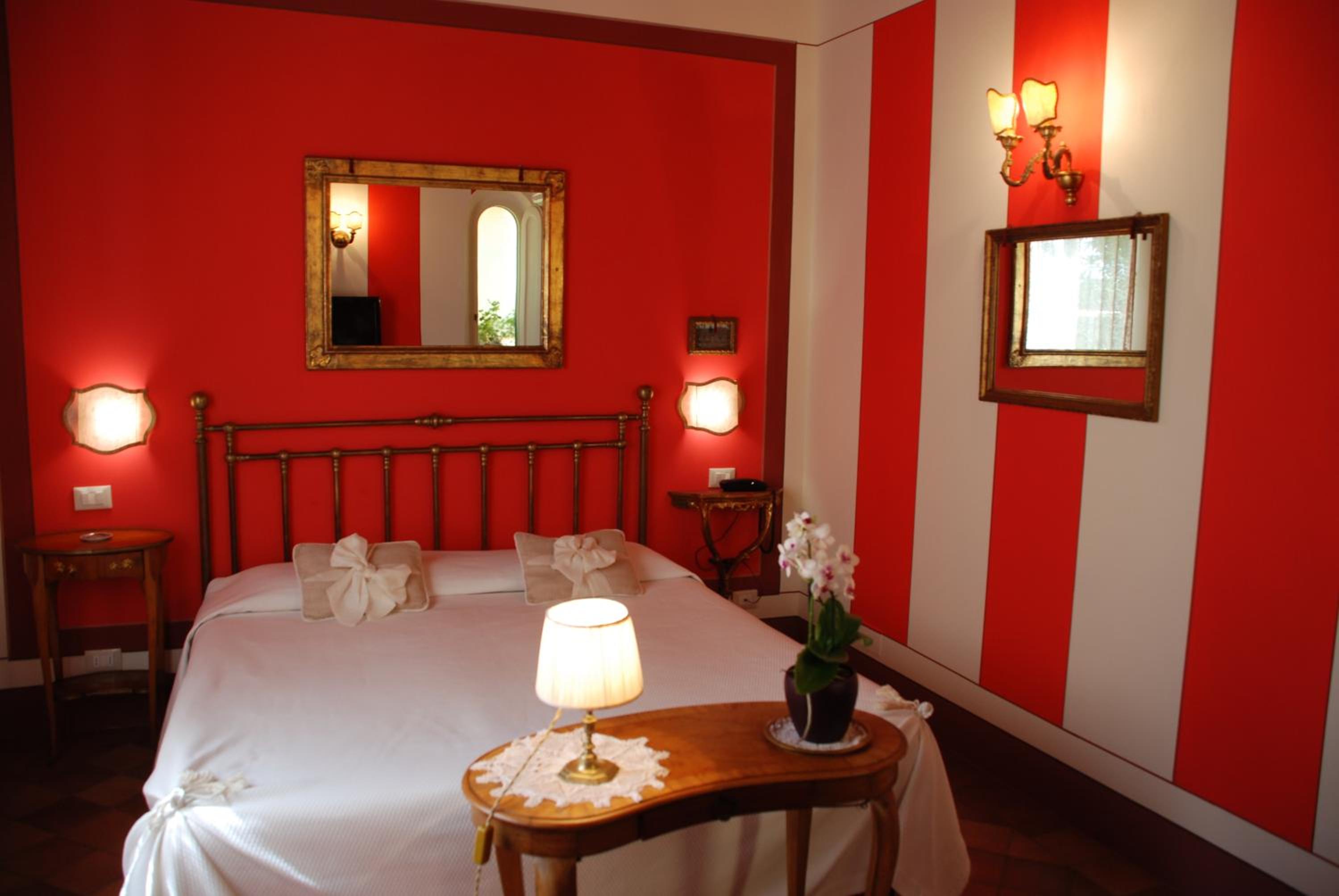 Double or Twin Room - Photo 29