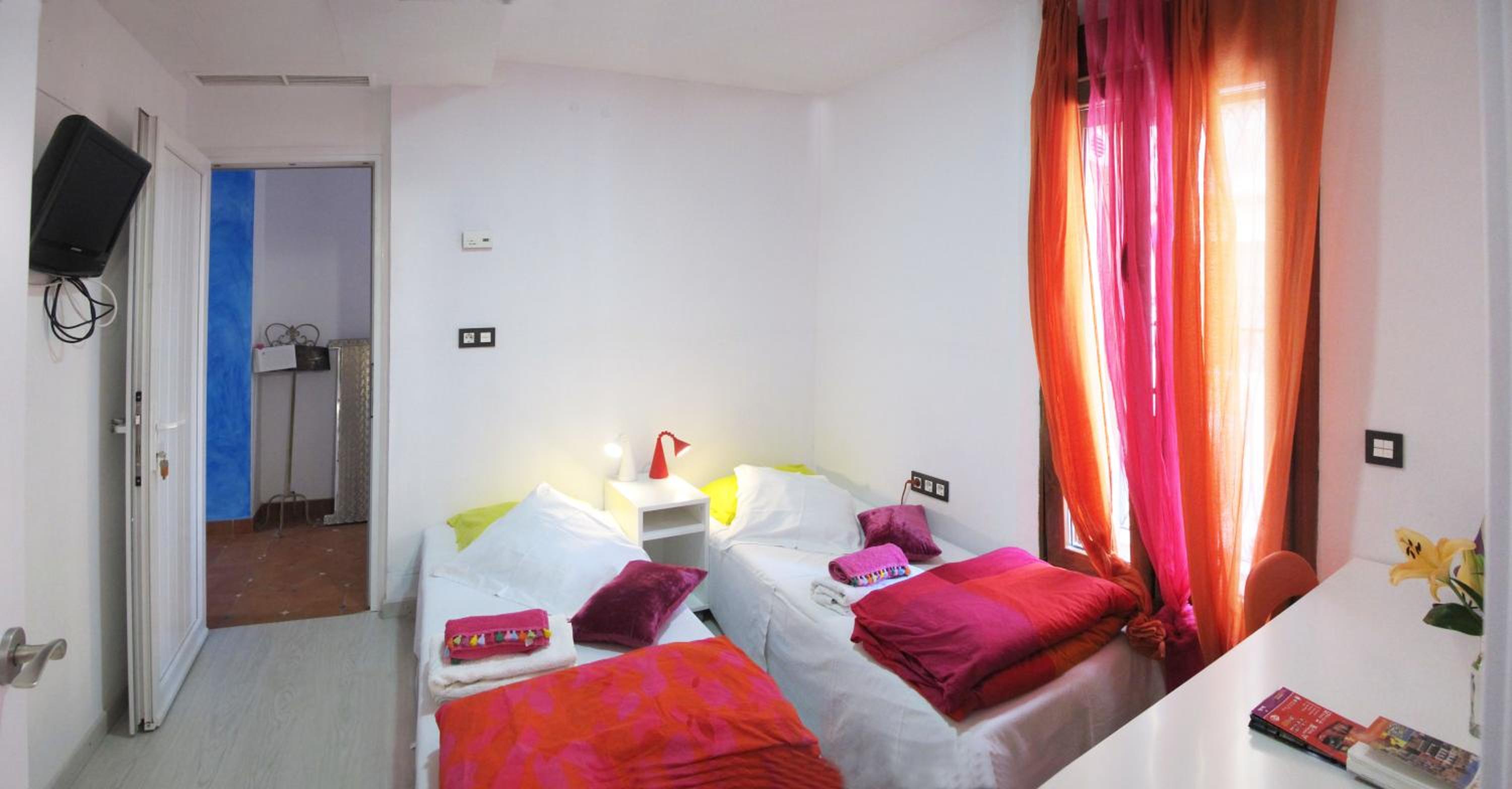 Double or Twin Room - Photo 11