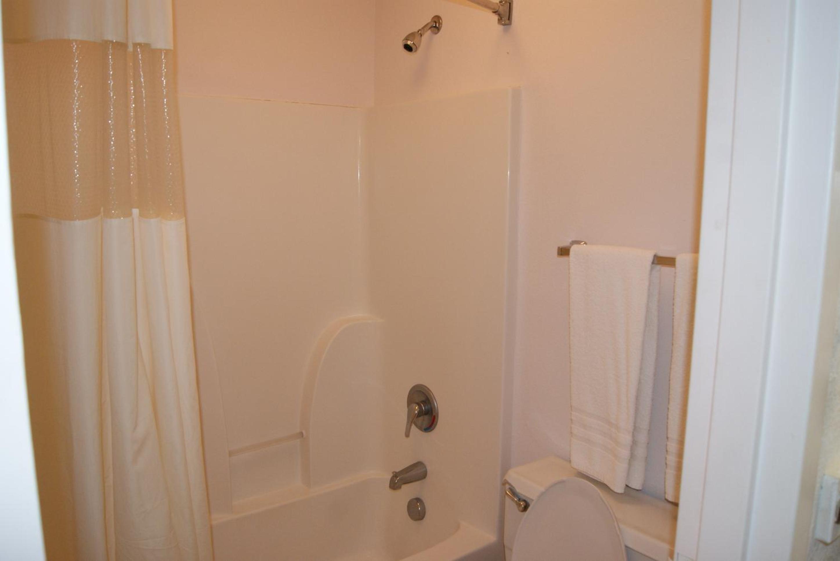 Double Room with Two Double Beds - Smoking - Photo 6