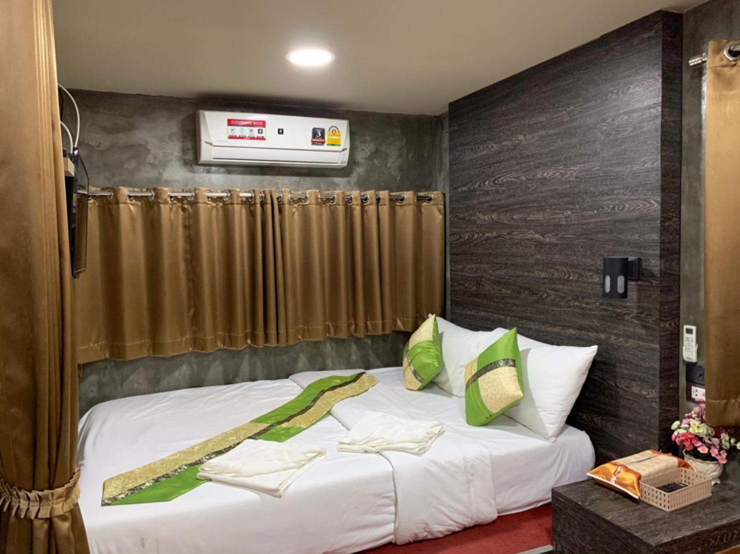 Double Room with Garden View - Photo 24