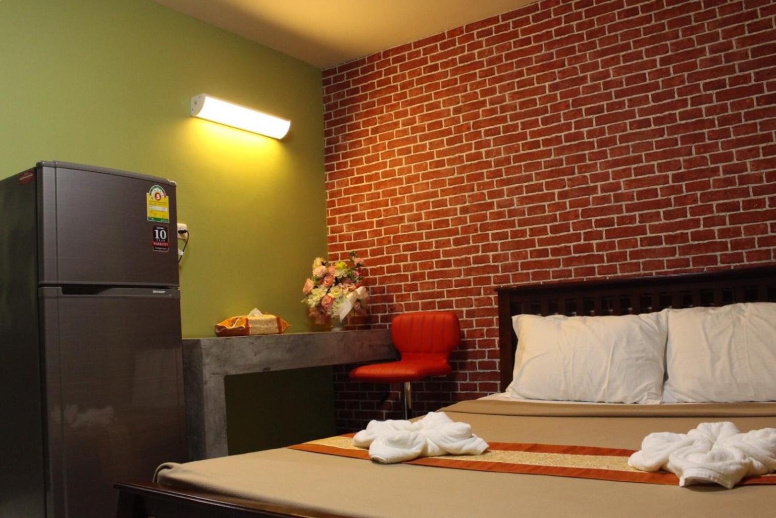 Budget Double Room - Photo 1