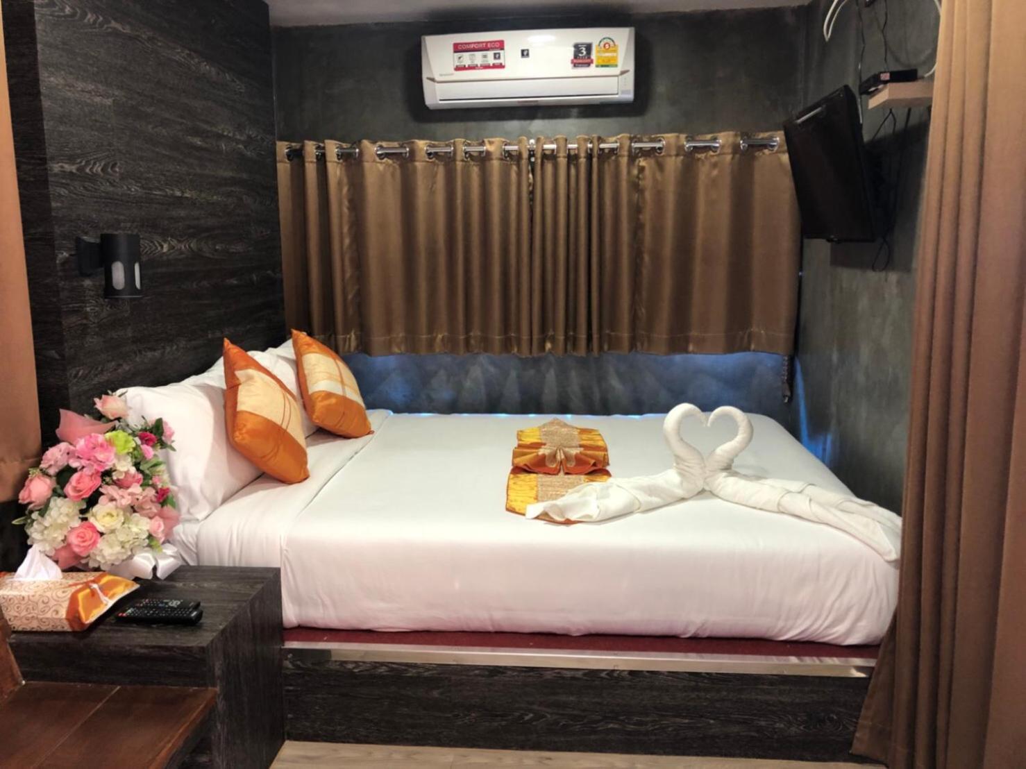 Double Room with Garden View - Photo 30