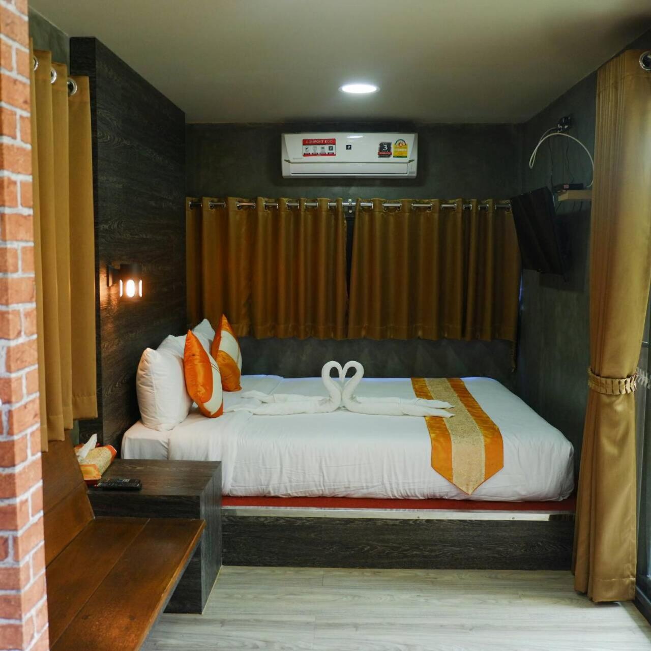 Double Room with Garden View - Photo 32