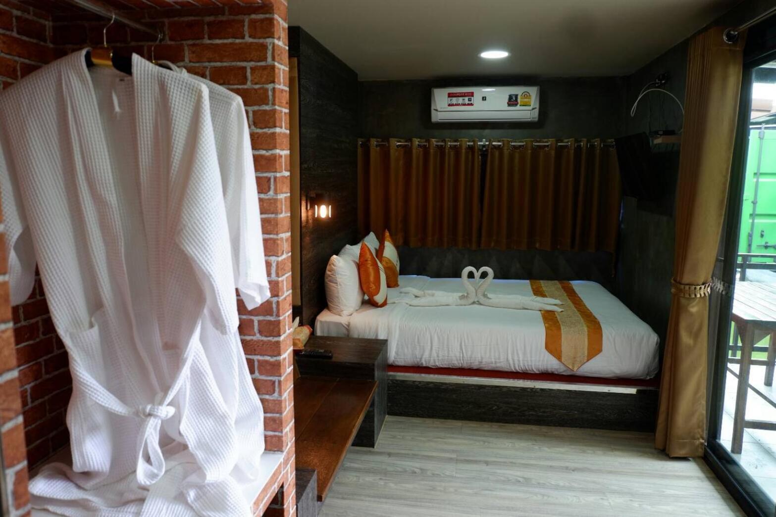 Double Room with Garden View - Photo 28