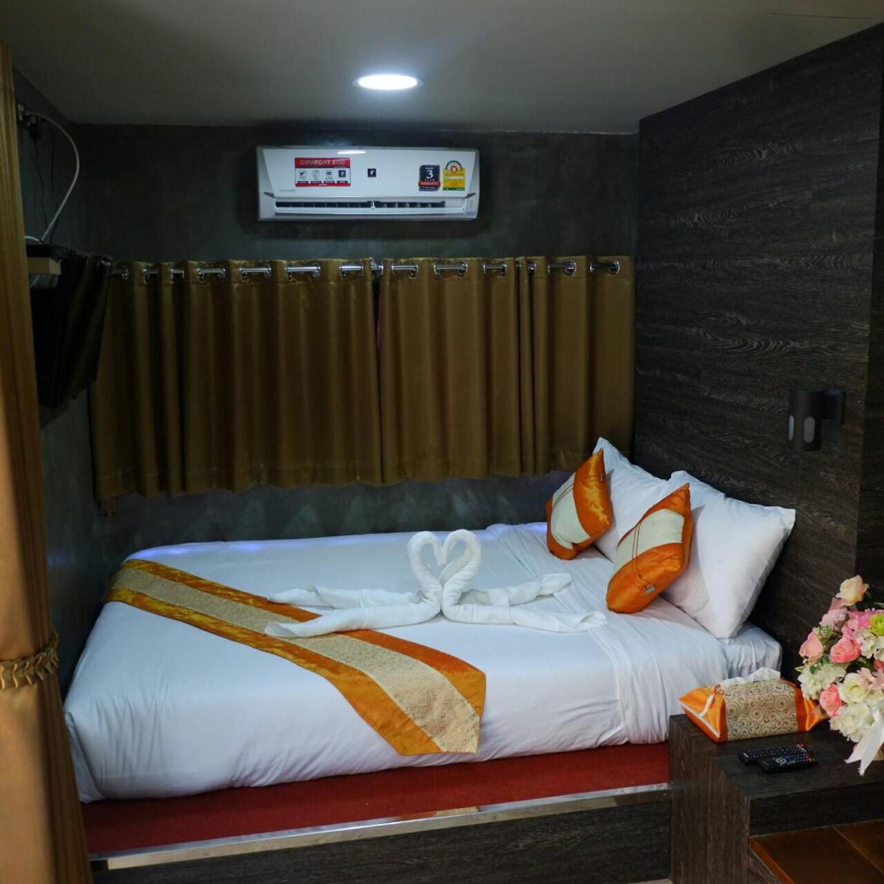 Double Room with Garden View - Photo 25