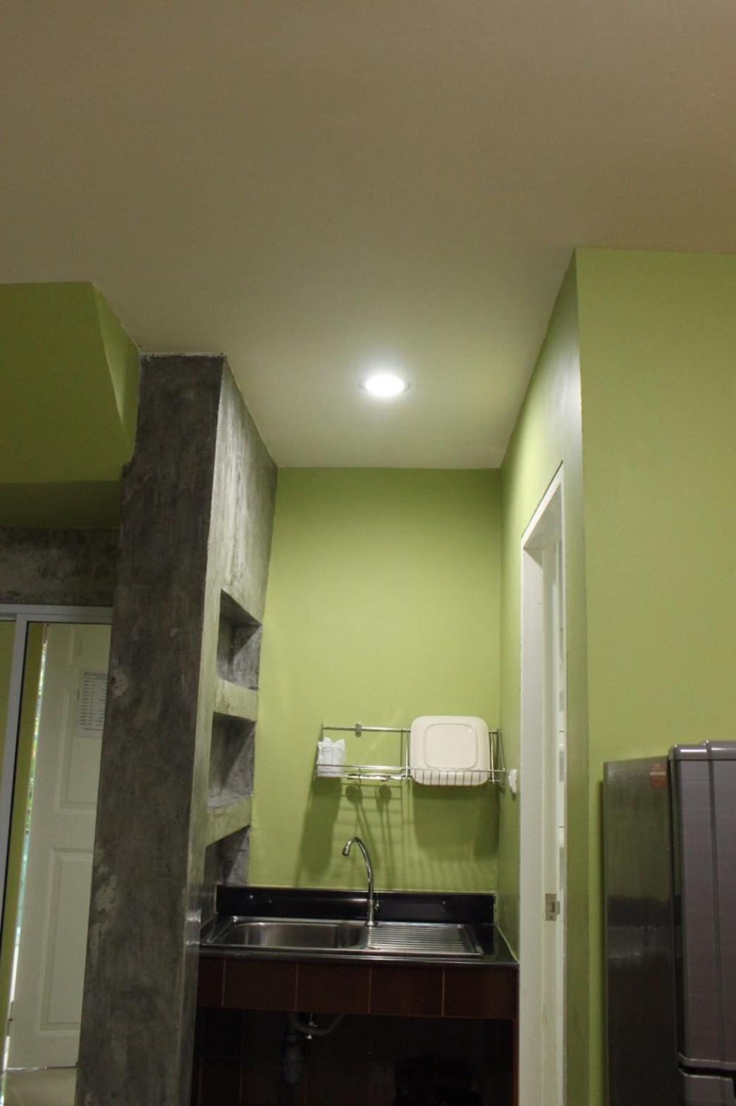 Budget Double Room - Photo 16