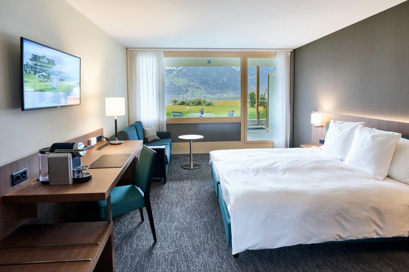 Premium Lakeside Double Room photo 1