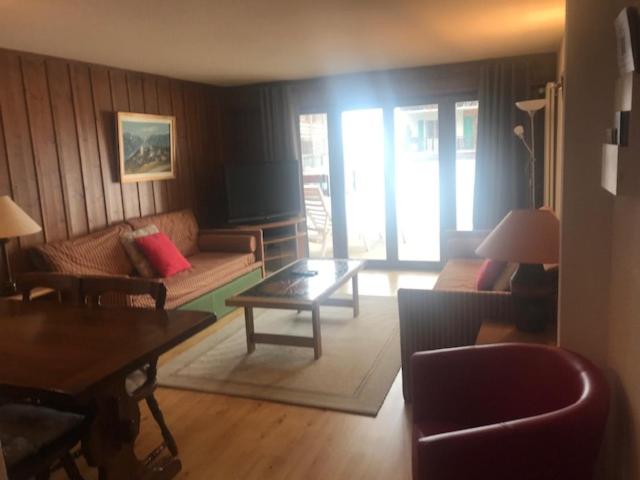 Apartment - Ground Floor photo 2