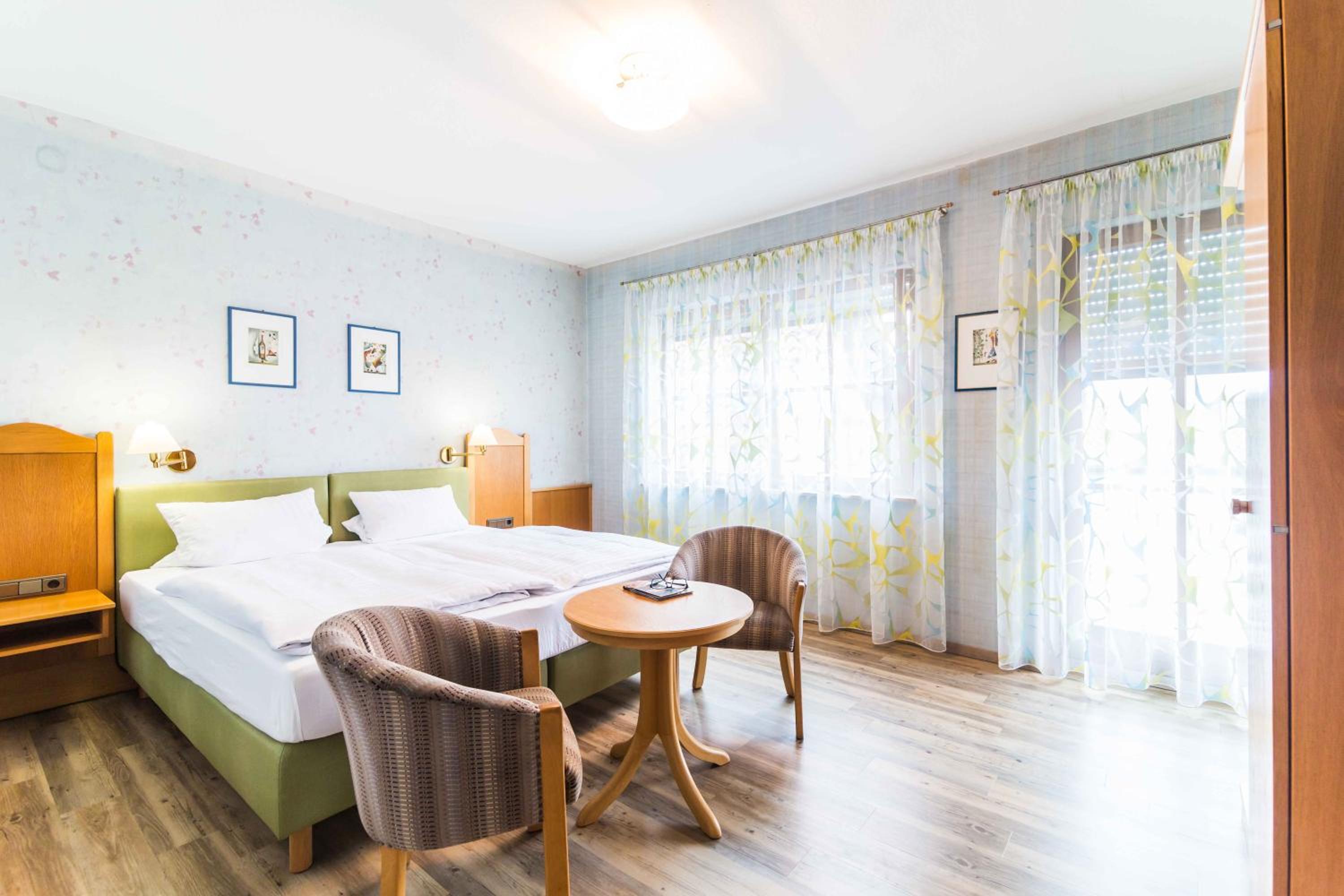 Double Room - Photo 10