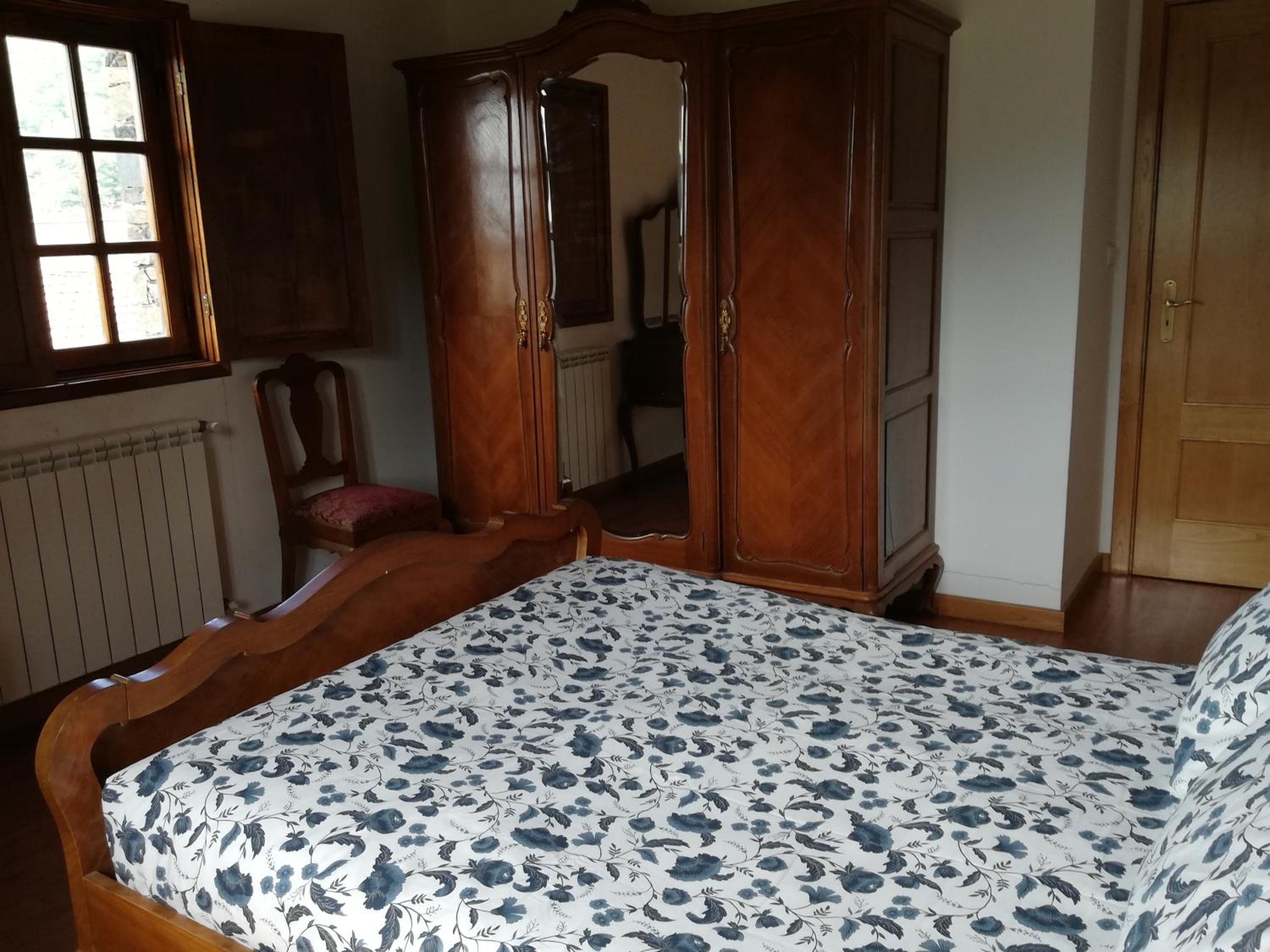 Three-Bedroom House - Photo 38