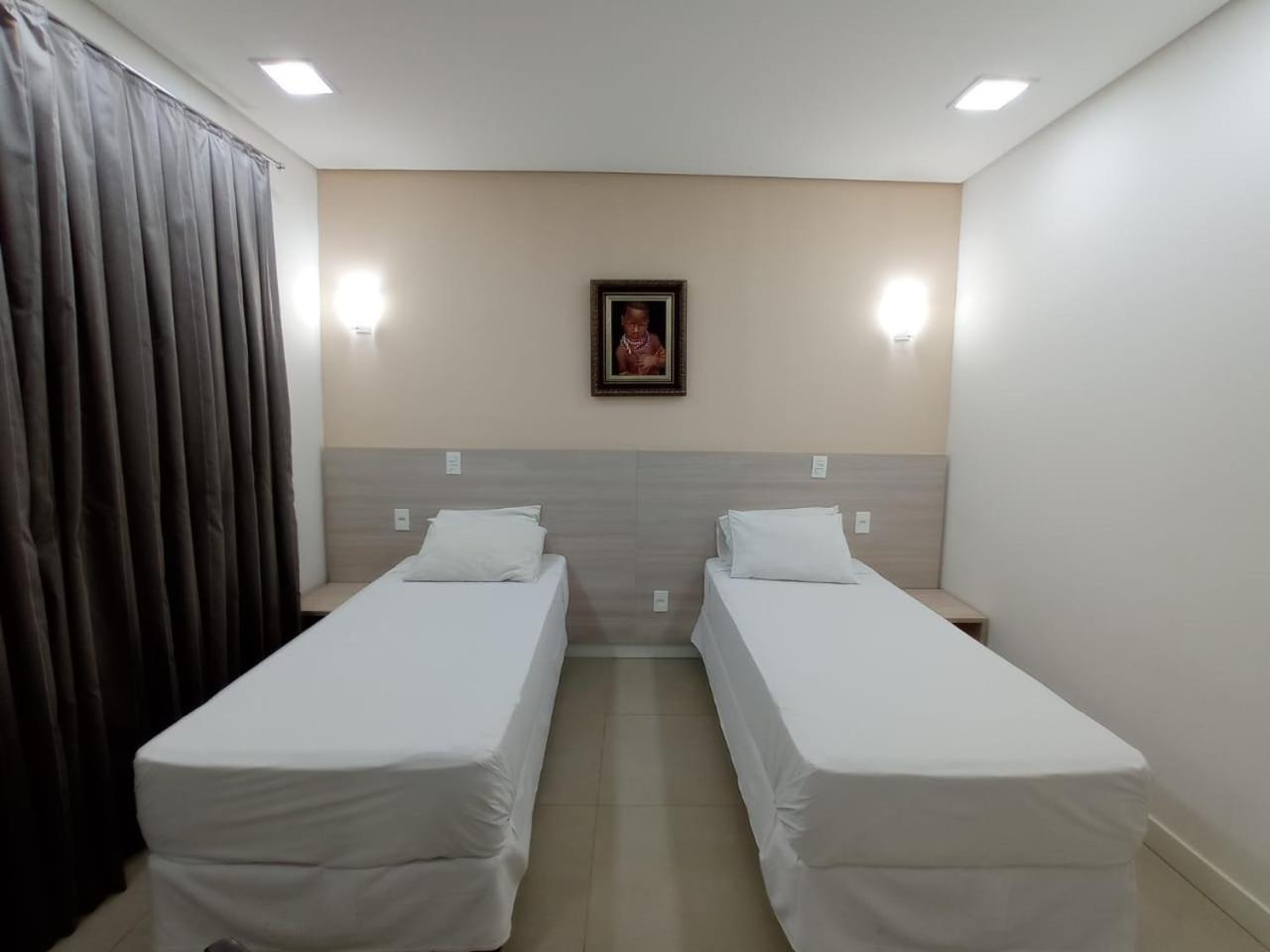 Twin Room with Private Bathroom photo 1