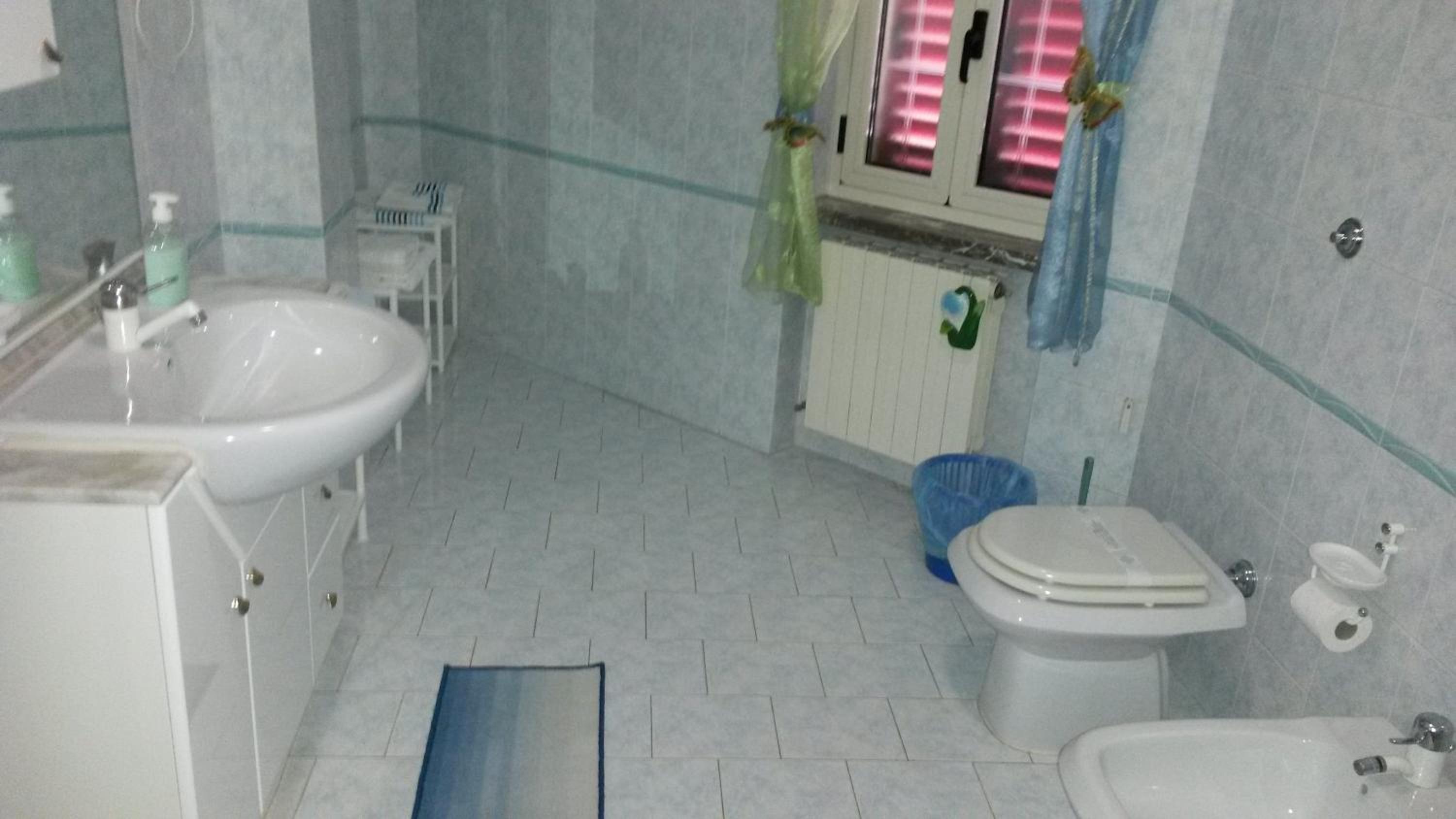 Triple Room - Photo 13
