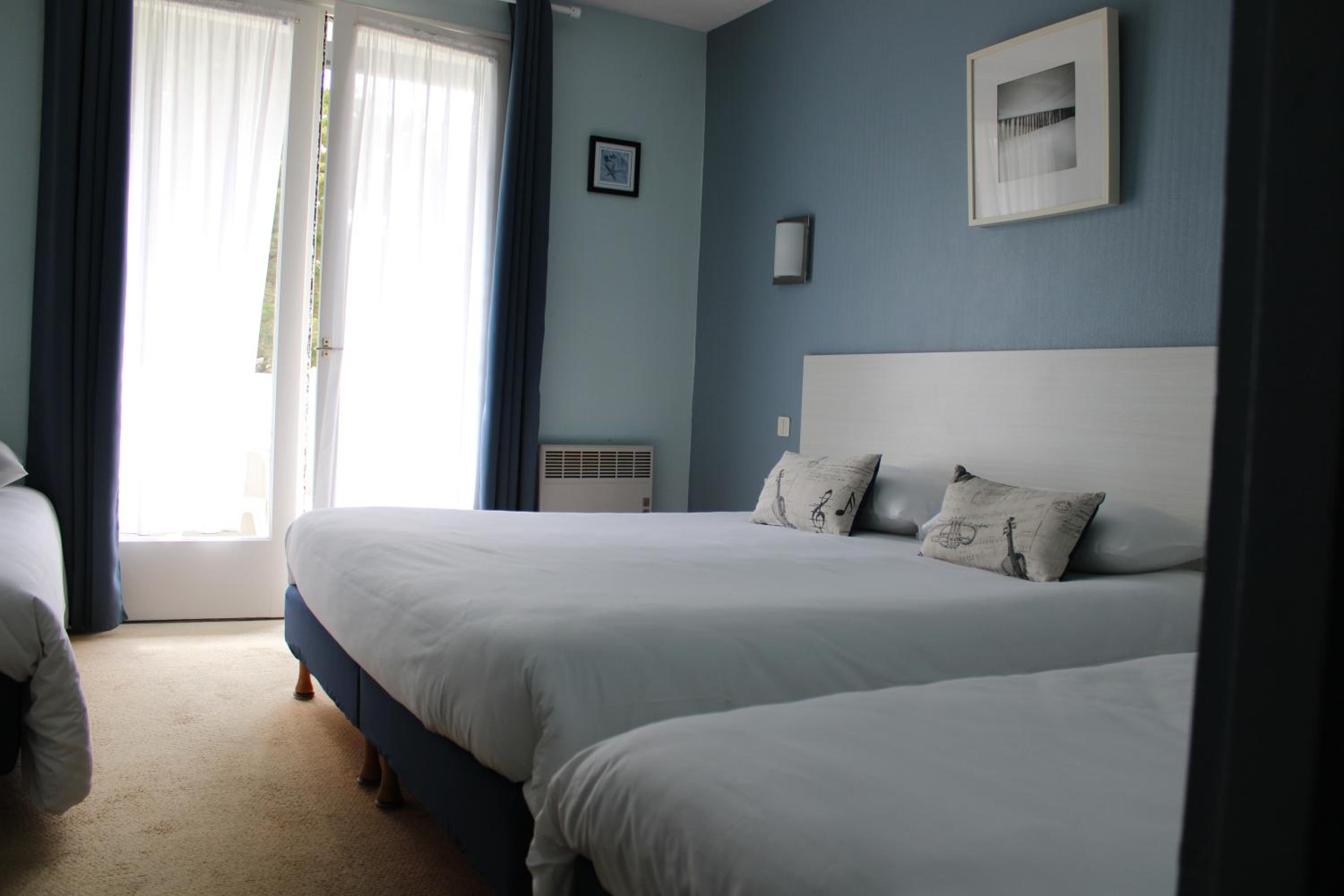 Triple Room with Shower - Photo 1