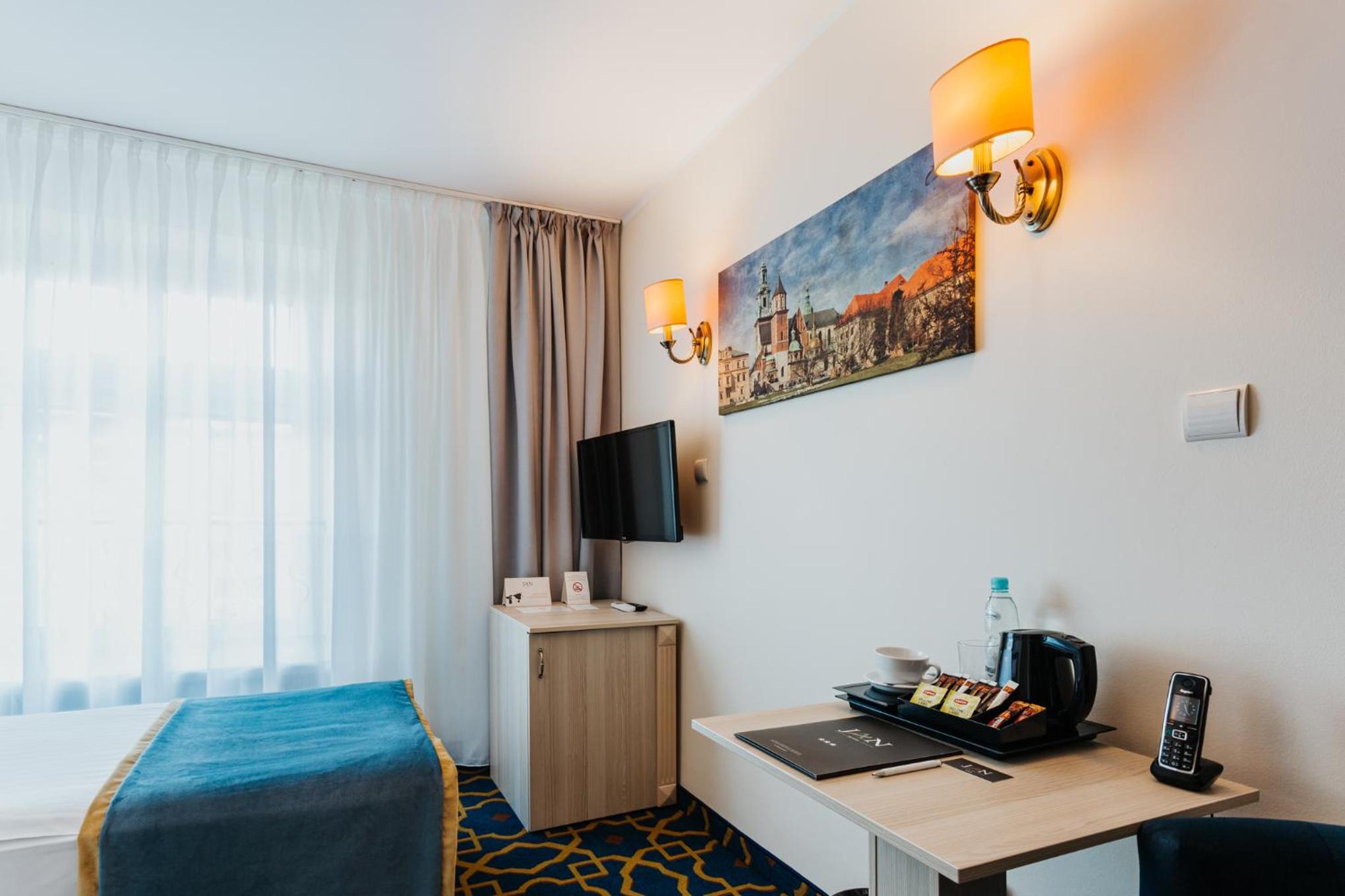 Single Room photo 3