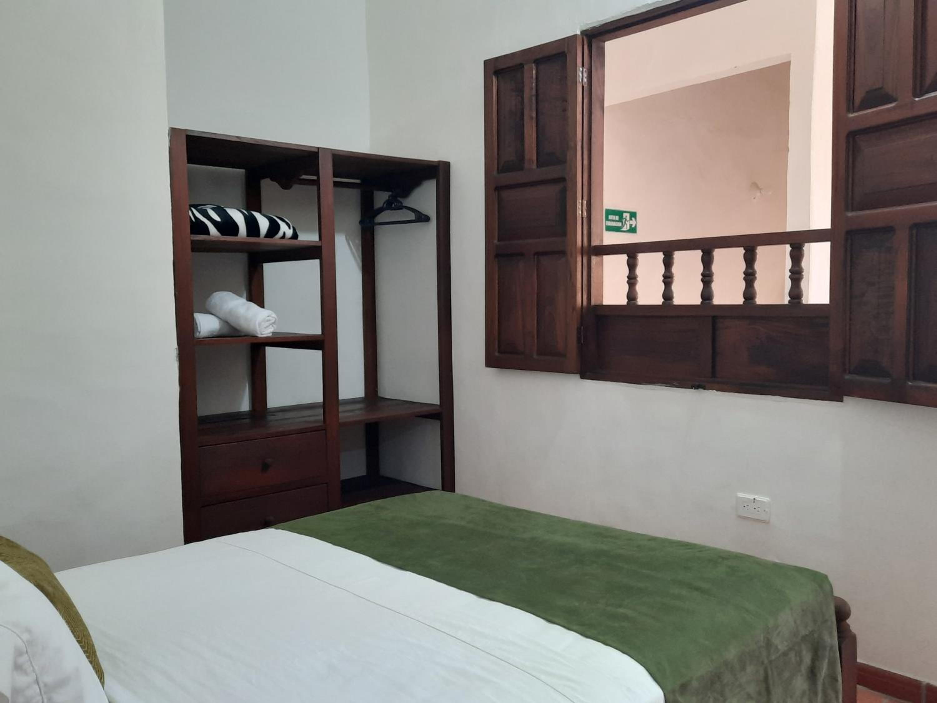 Budget Double Room photo 3