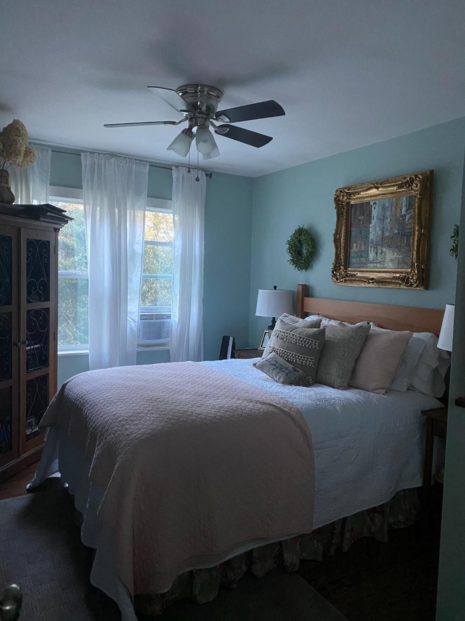 Three-Bedroom House photo 1