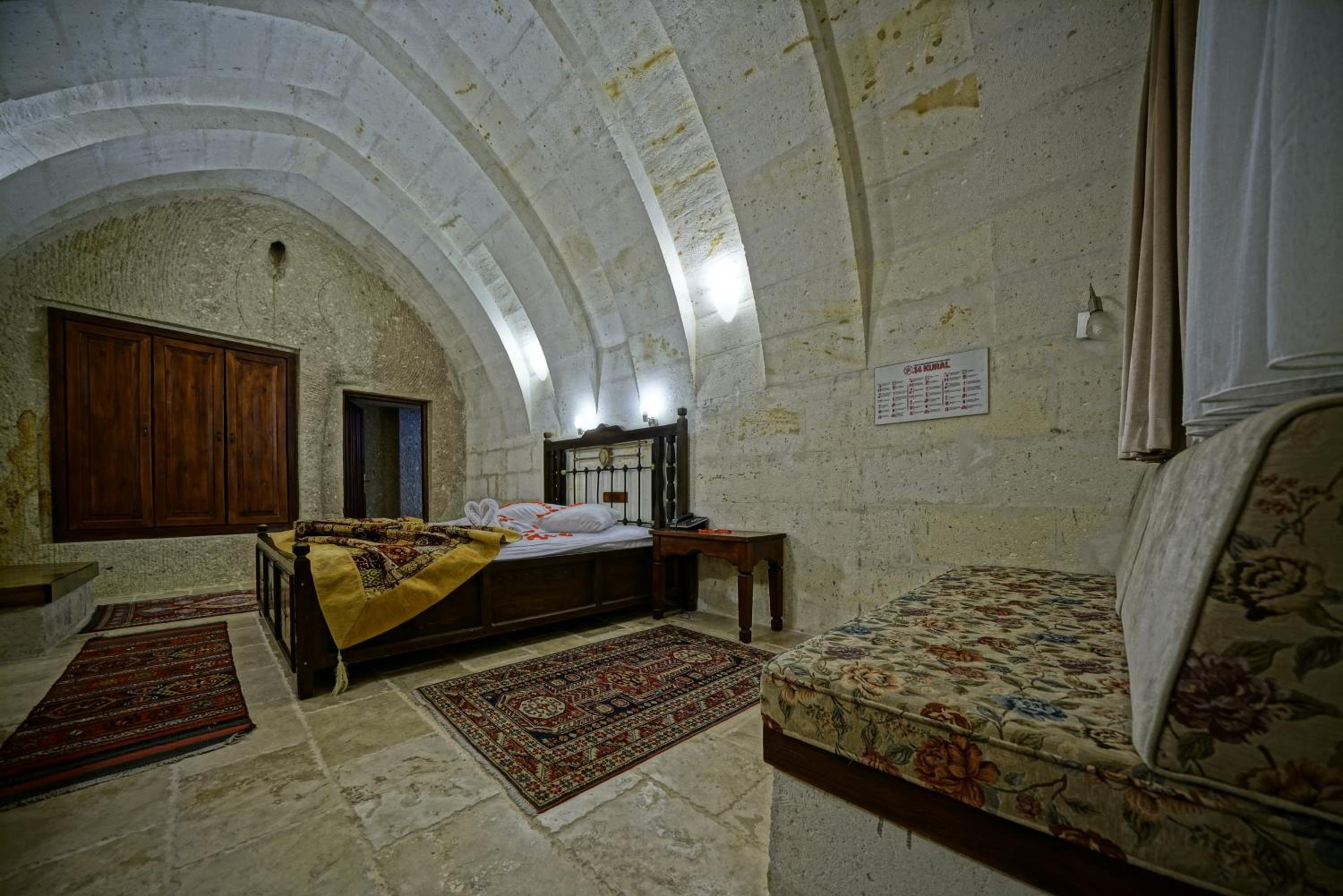 Luxury Cave Suite with Turkish Bath - Photo 12