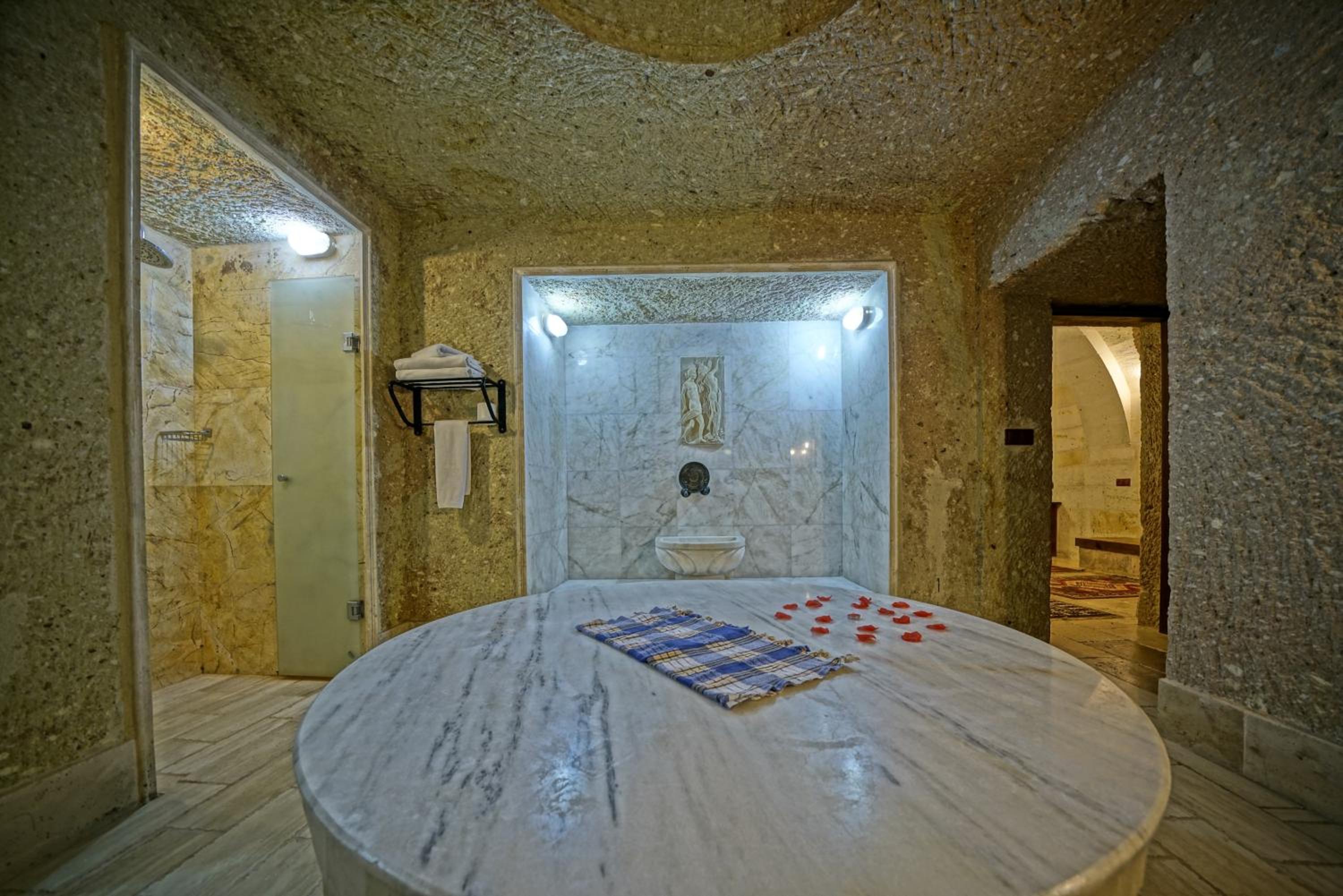 Luxury Cave Suite with Turkish Bath - Photo 6