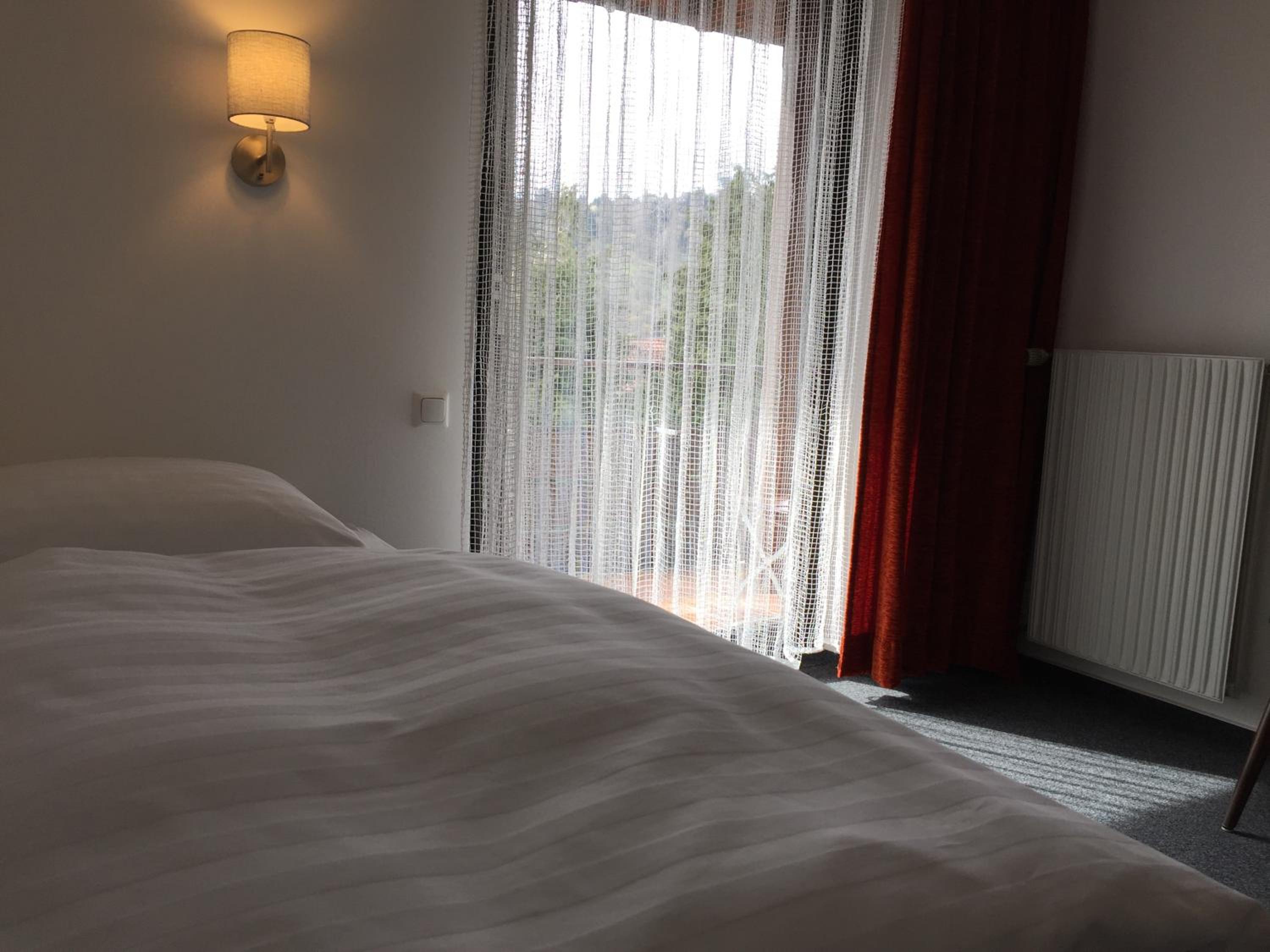 Twin Room - Photo 3