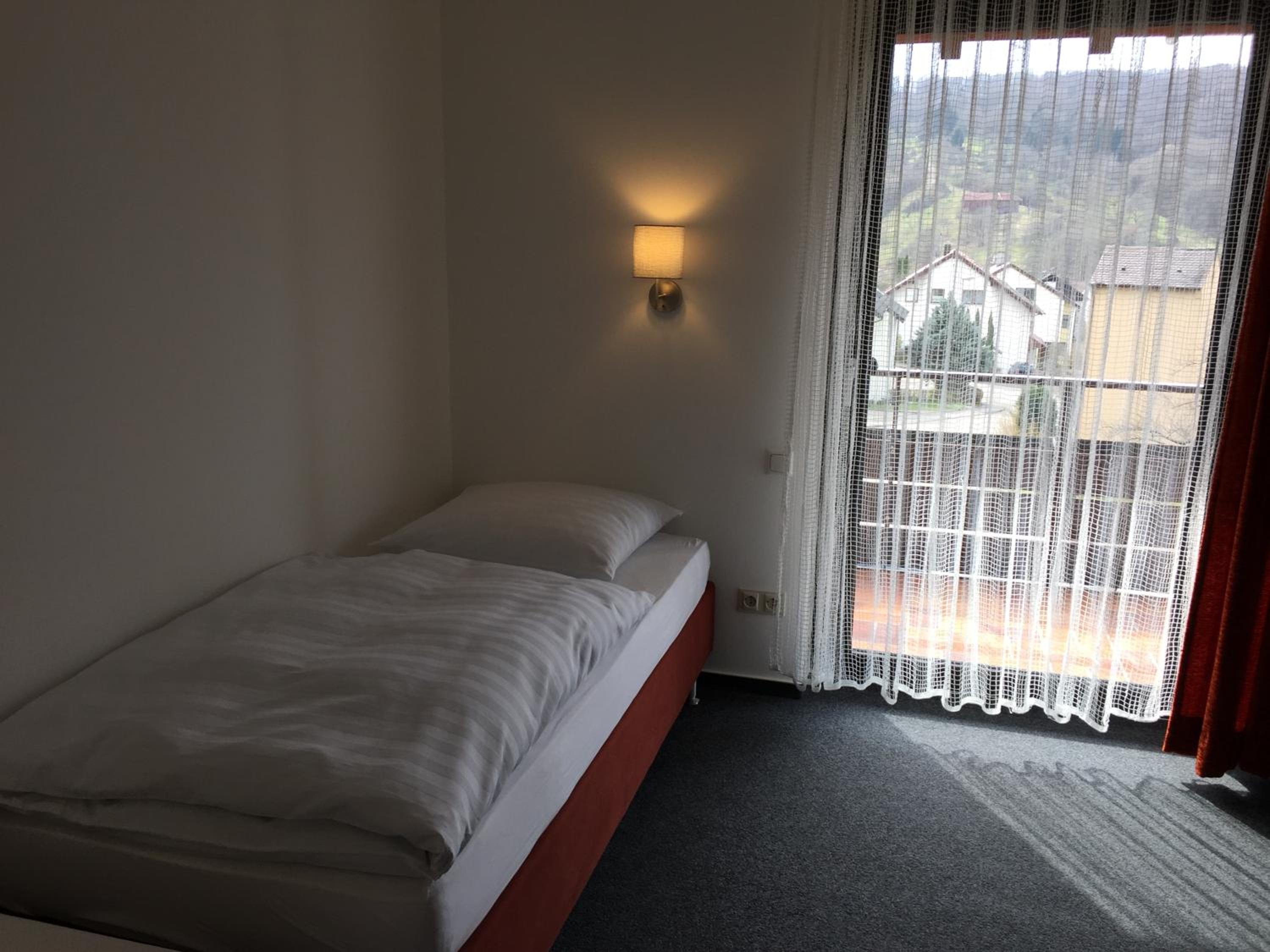 Twin Room - Photo 1