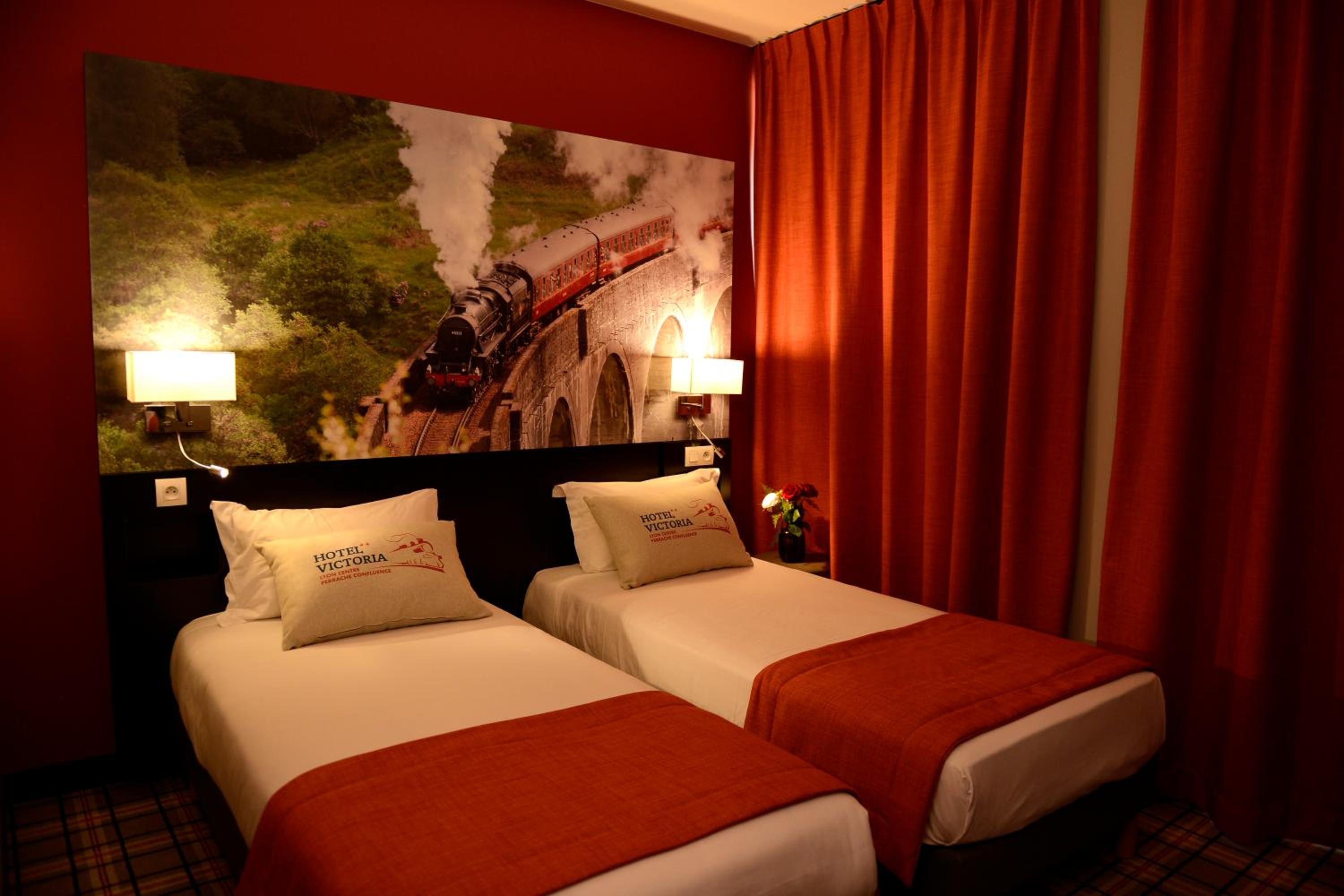 Twin Room - Photo 4