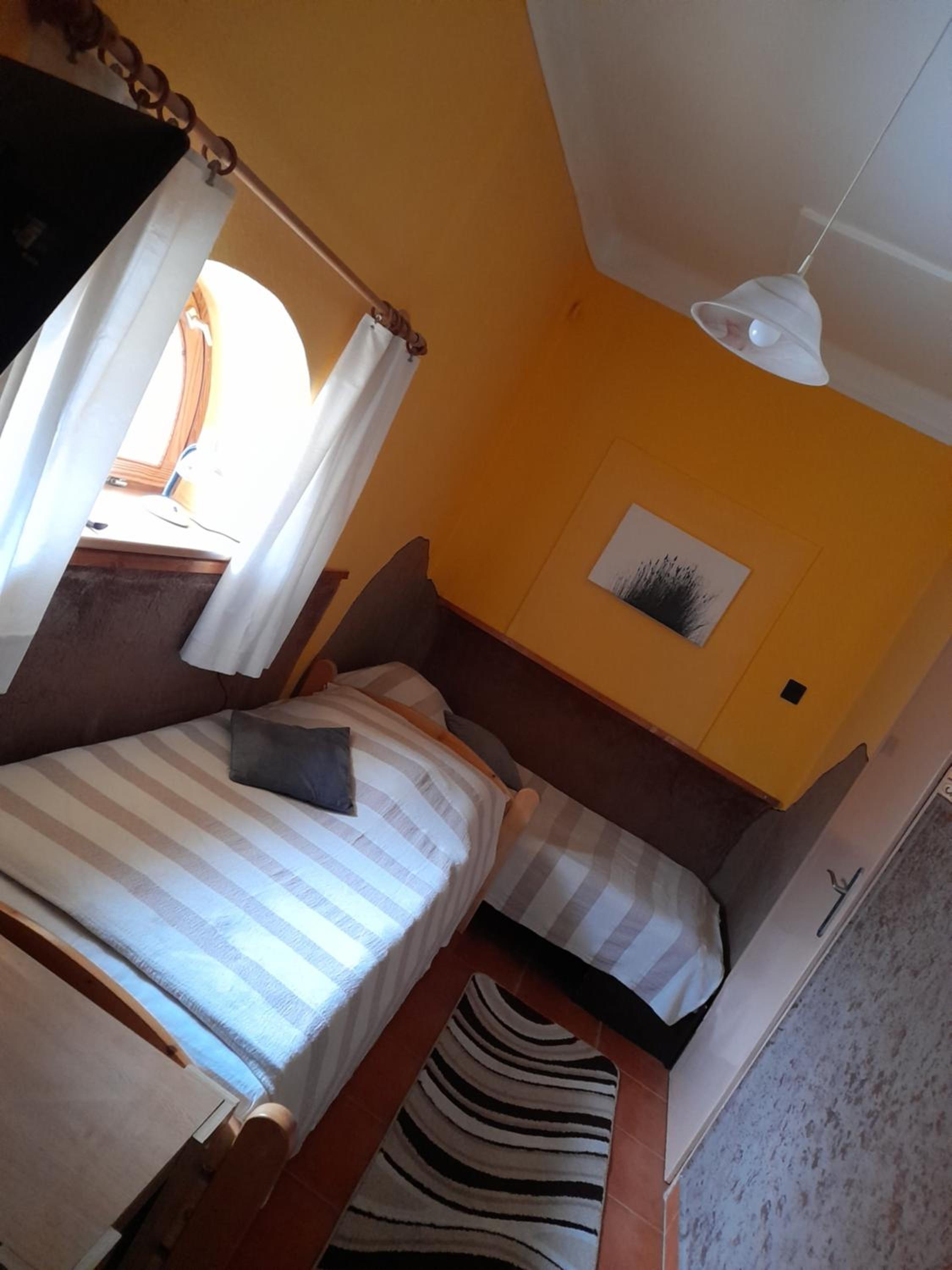 Apartment with Terrace - Photo 1
