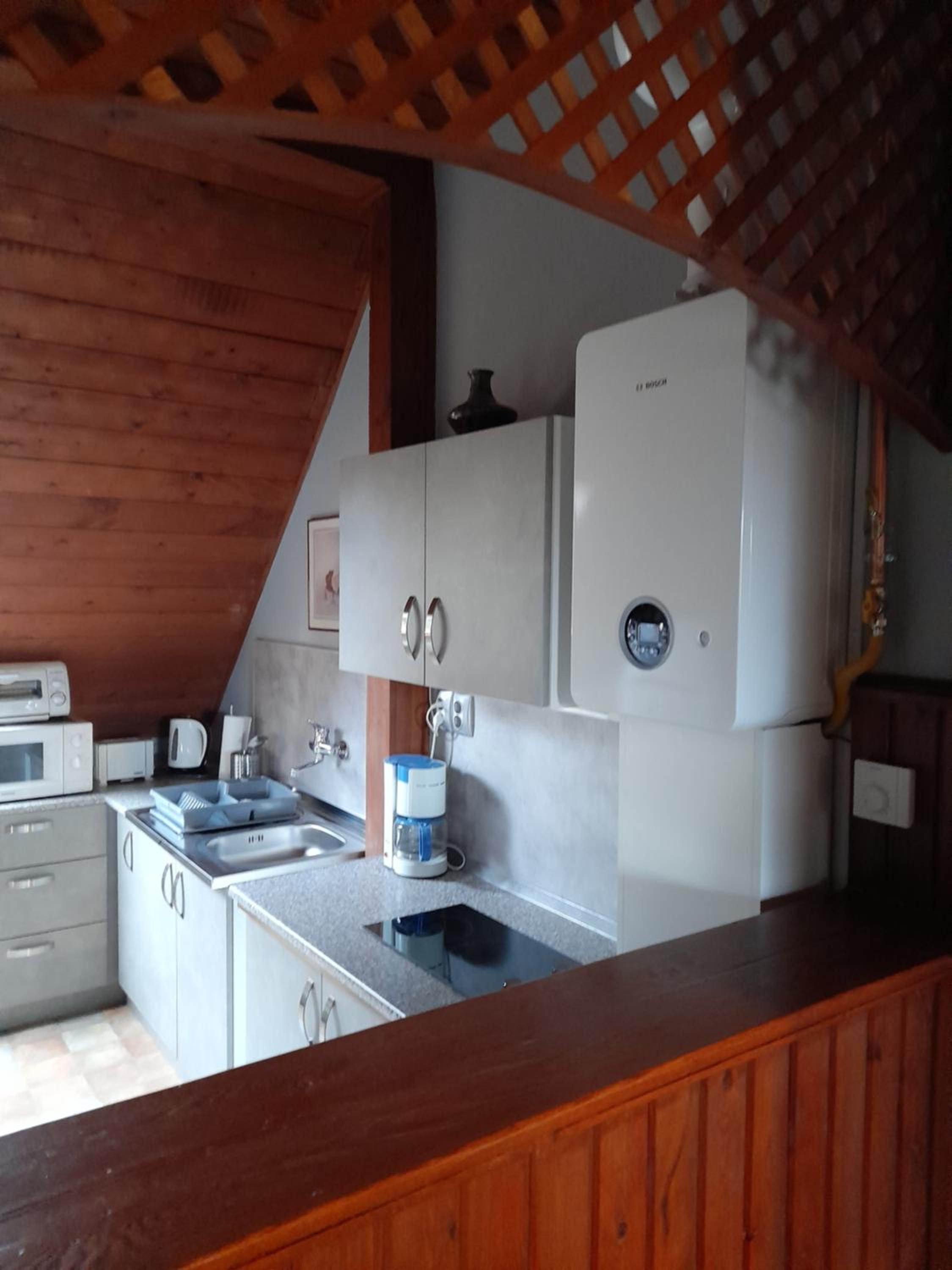 Apartment with Balcony - Photo 14