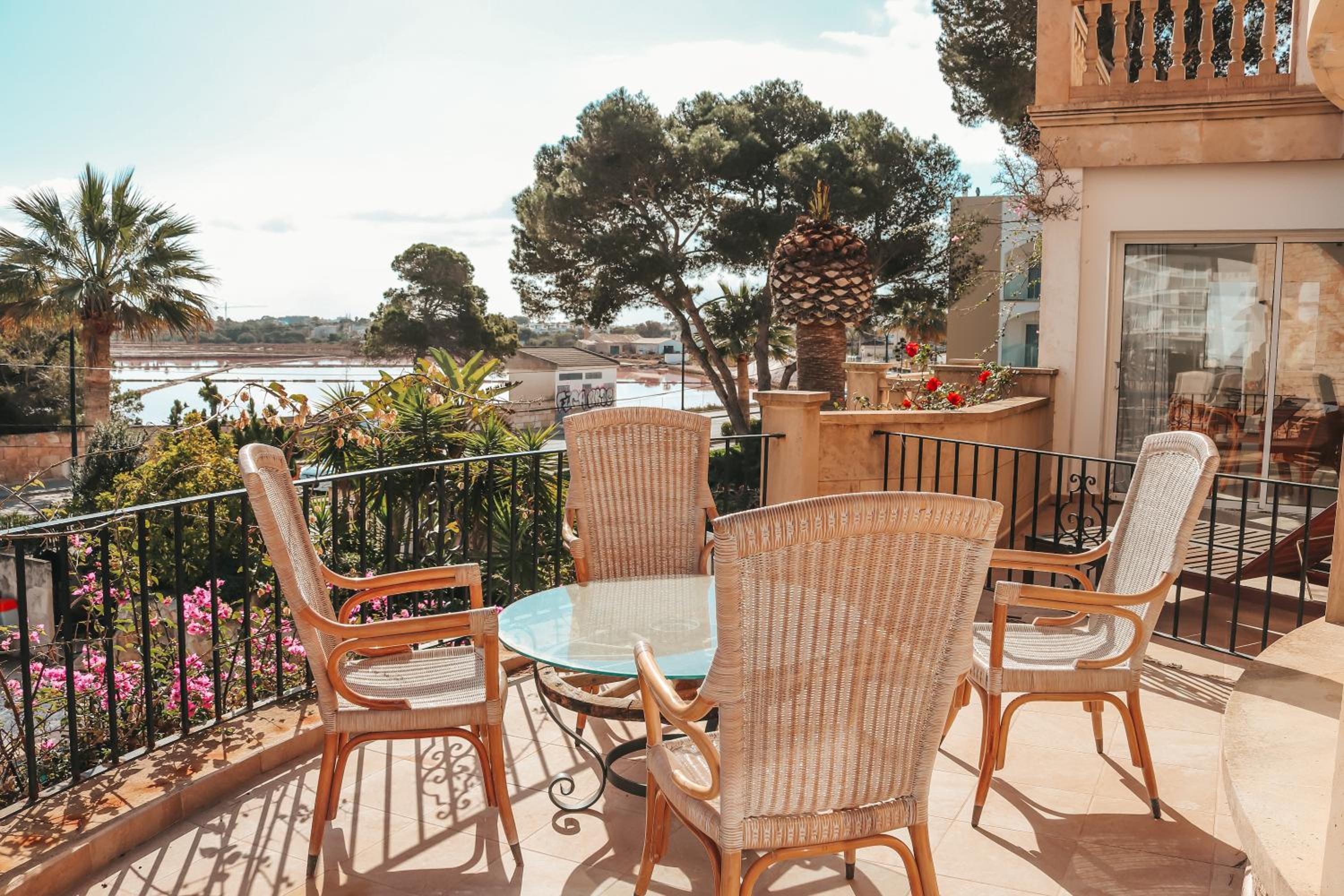 Apartment with Sea View - Photo 15