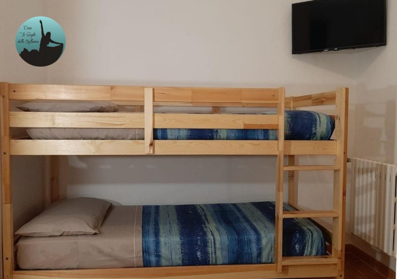 One-Bedroom Apartment - Photo 1