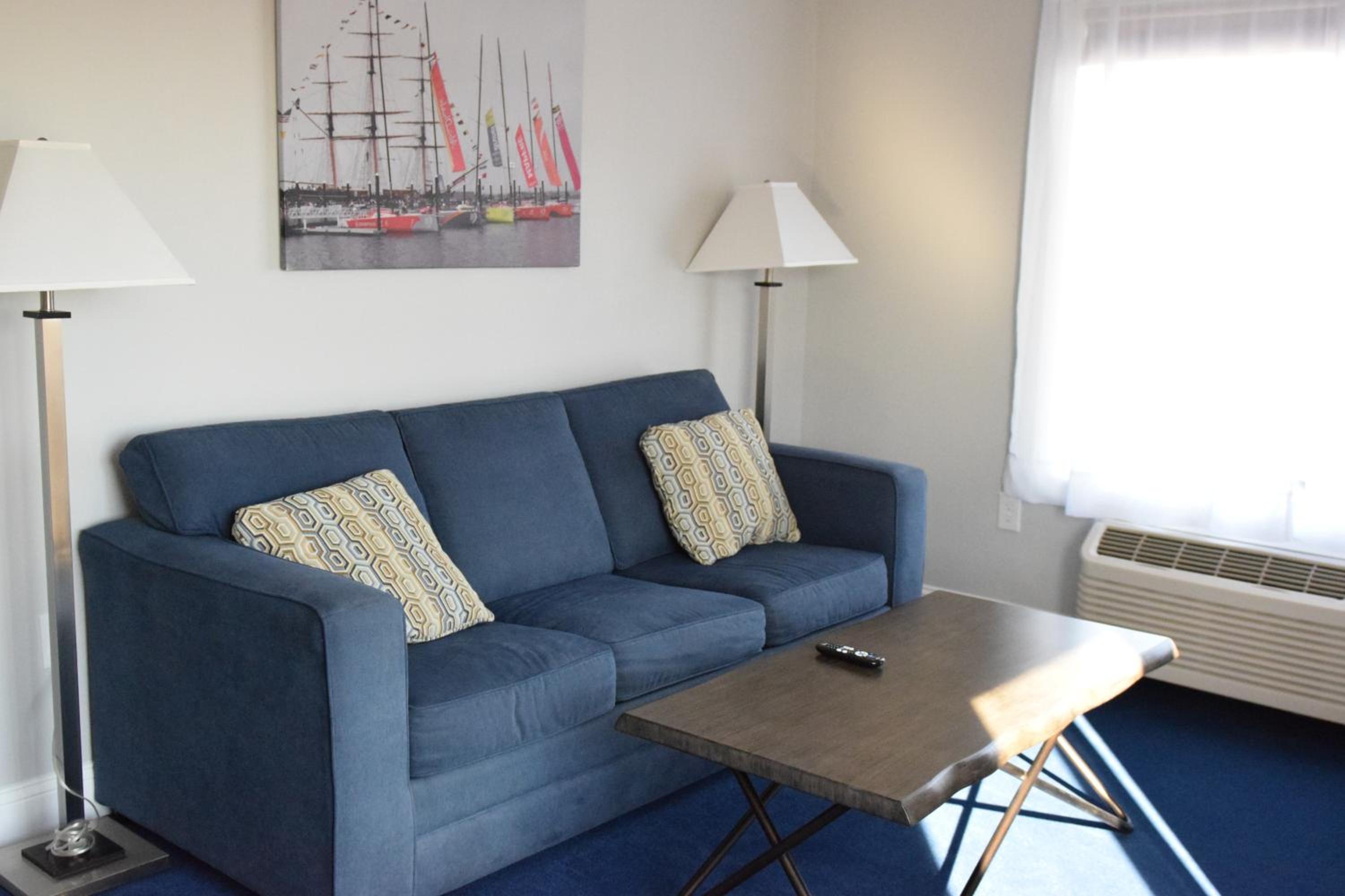 Queen Suite photo 3