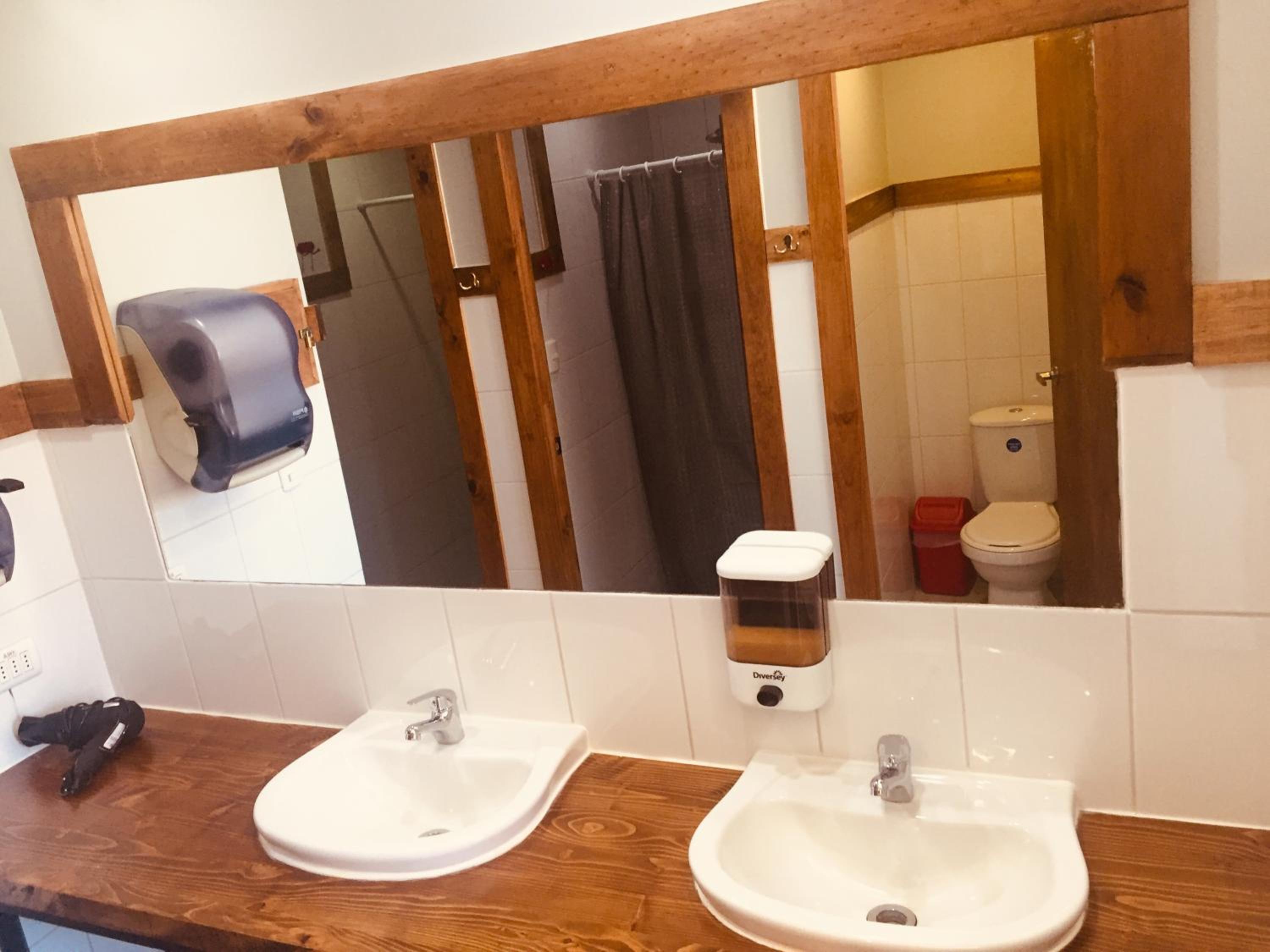 Quadruple Room with Shared Bathroom photo 3