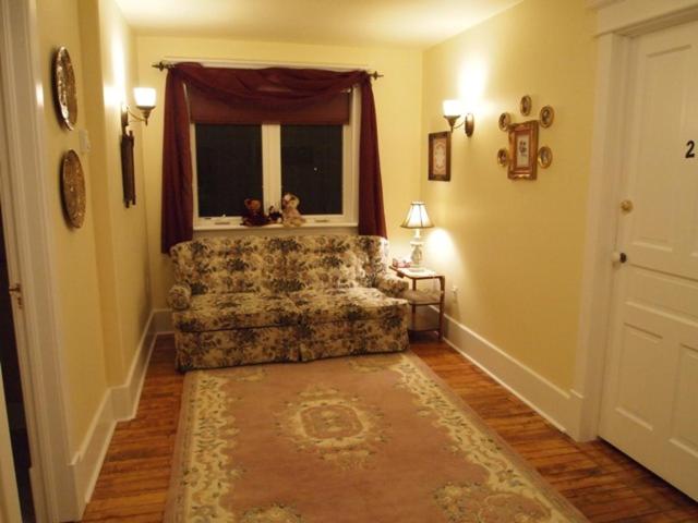 Double Room with Private Bathroom photo 3