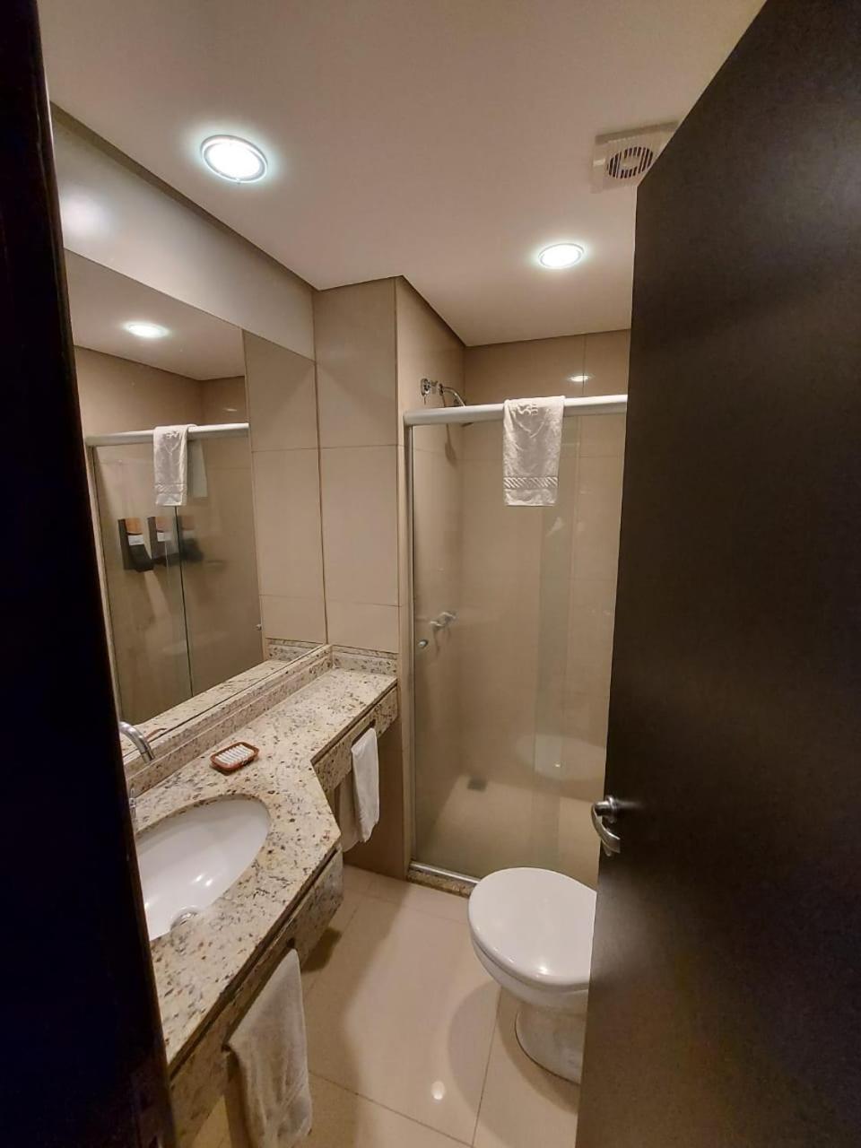Economy Twin Room photo 3