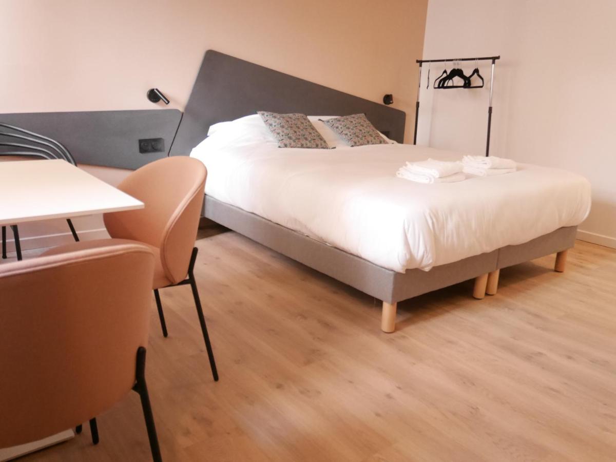 Standard Apartment - Photo 5