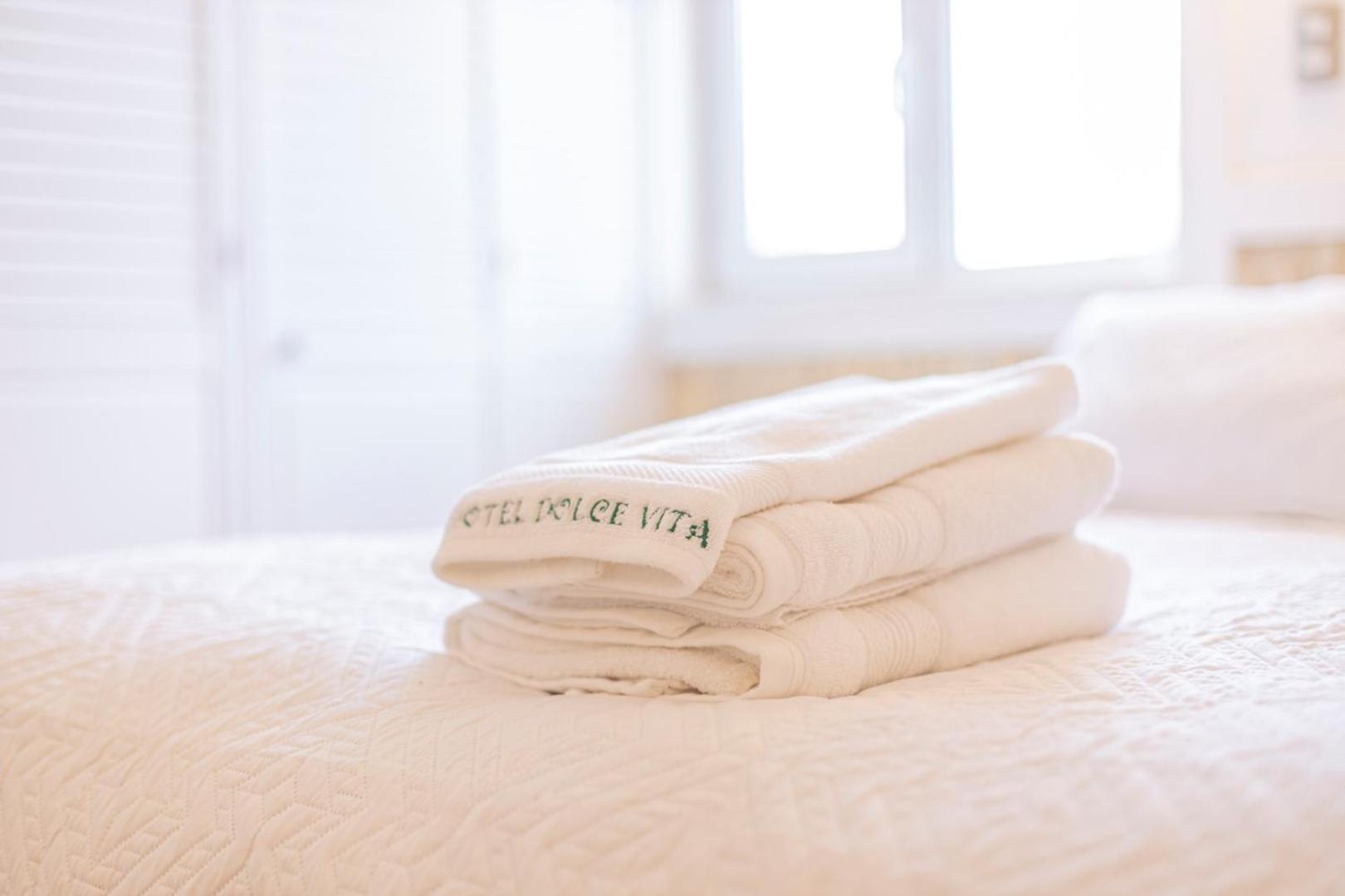 Double or Twin Room with Private Bathroom photo 1