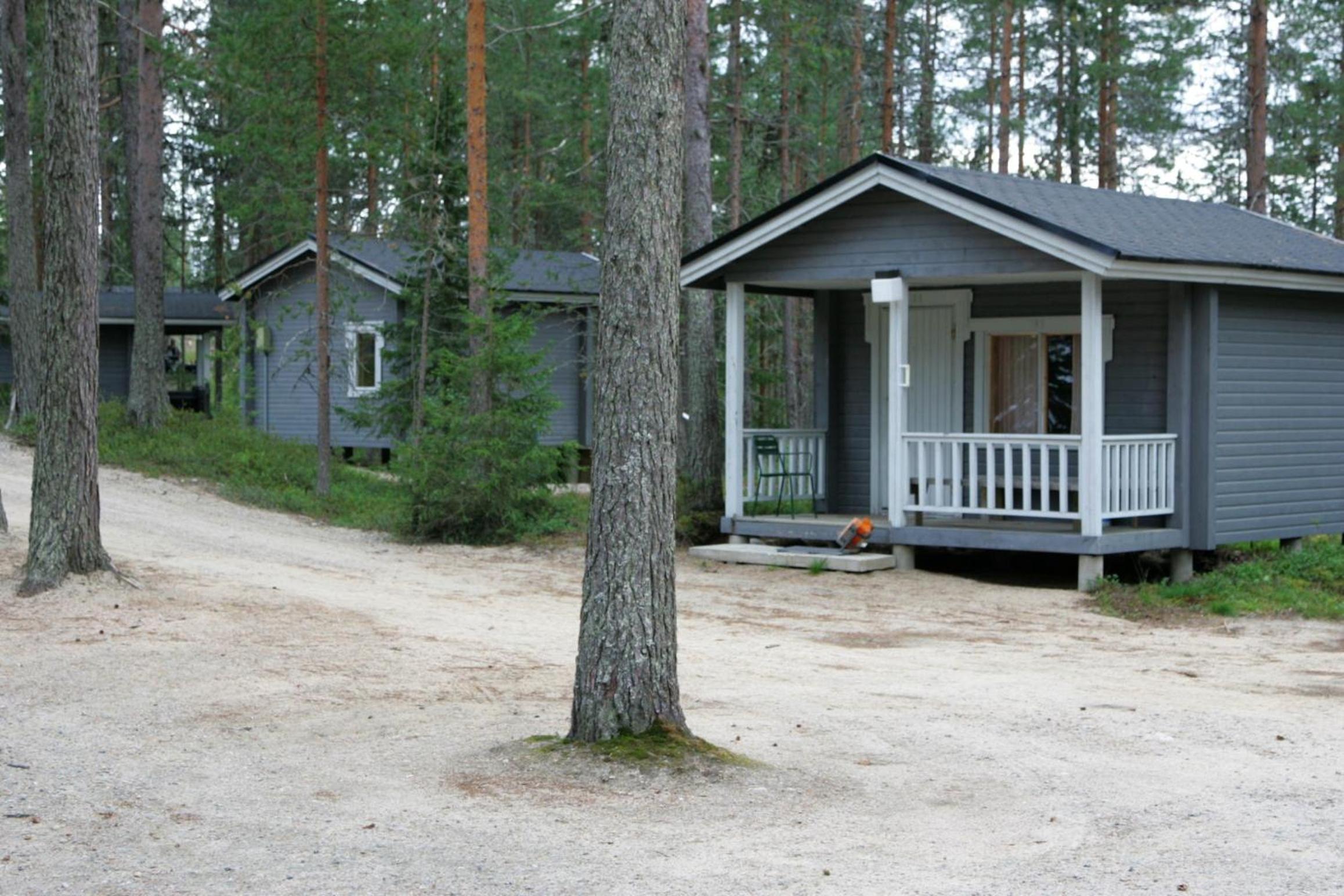 Summer Cabin with shared bathroom photo 2